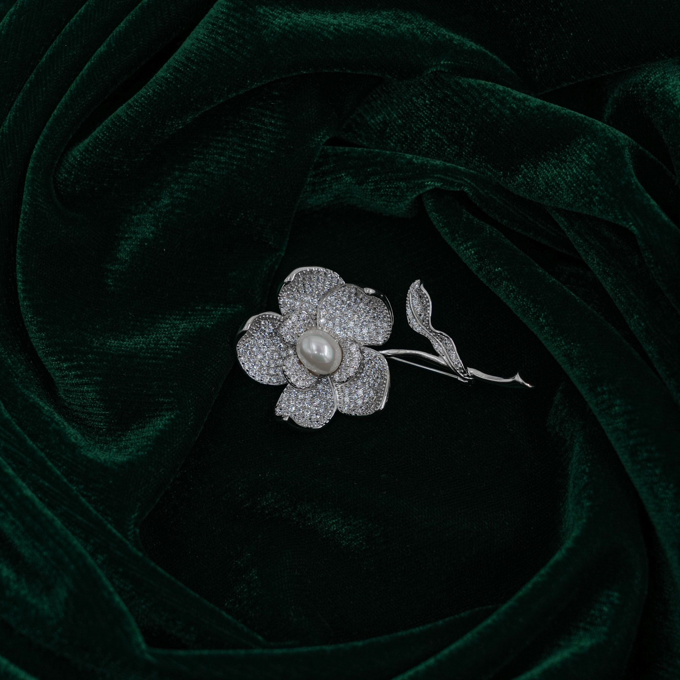 Raag Silver Jewellery - Silver Flower Broochs