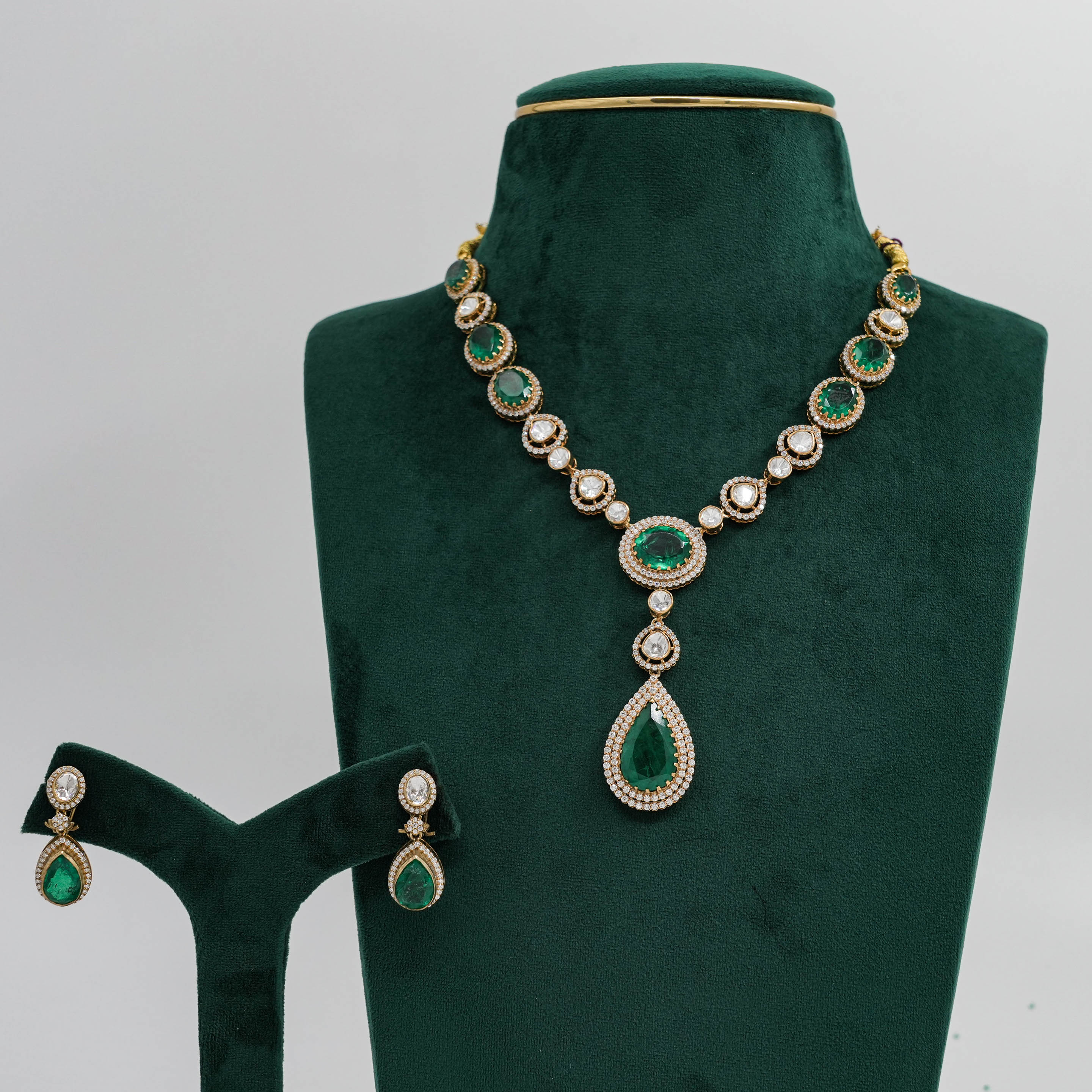 Raag Silver Jewellery - Emerald Necklace Set