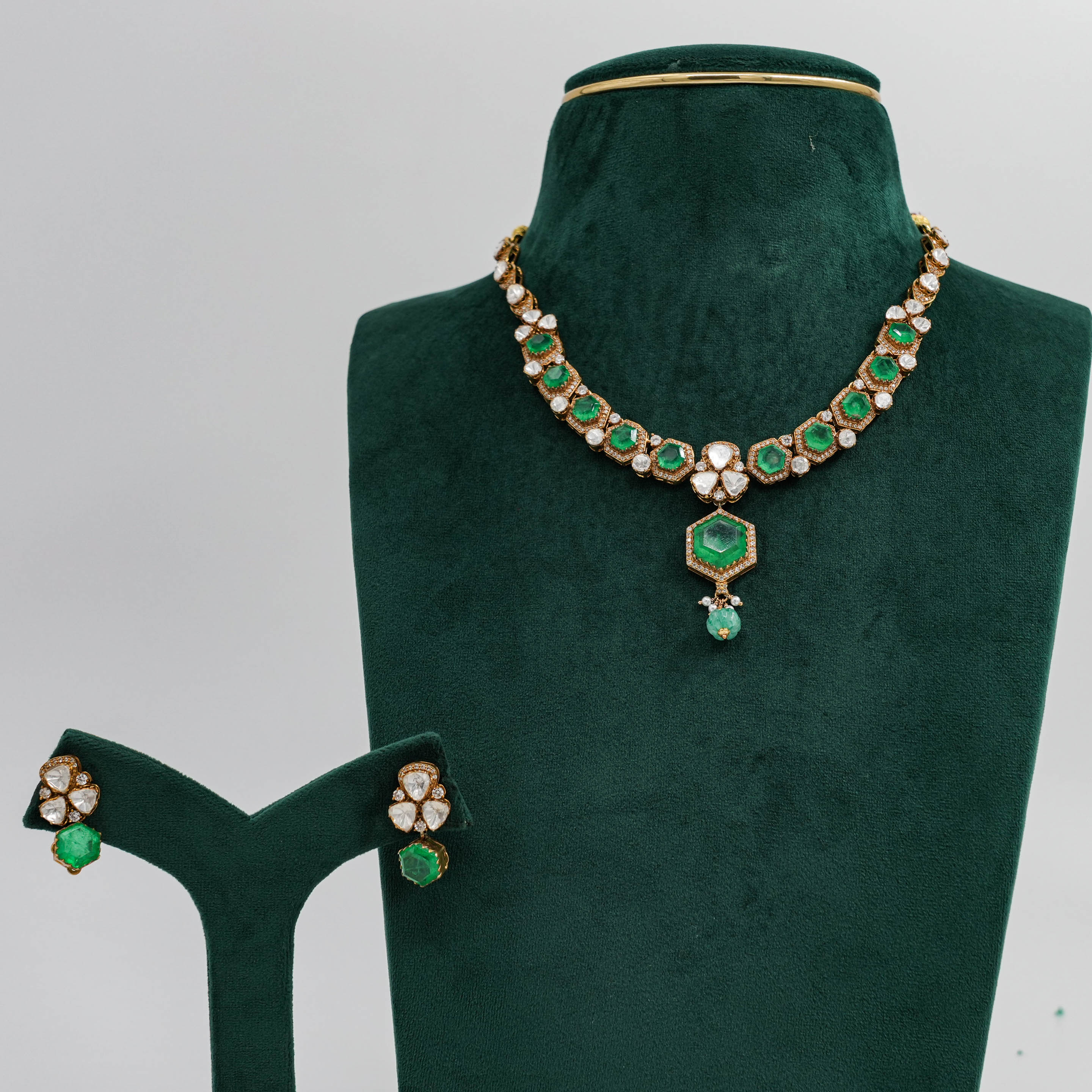 Raag Silver Jewellery - Emerald Necklace Set