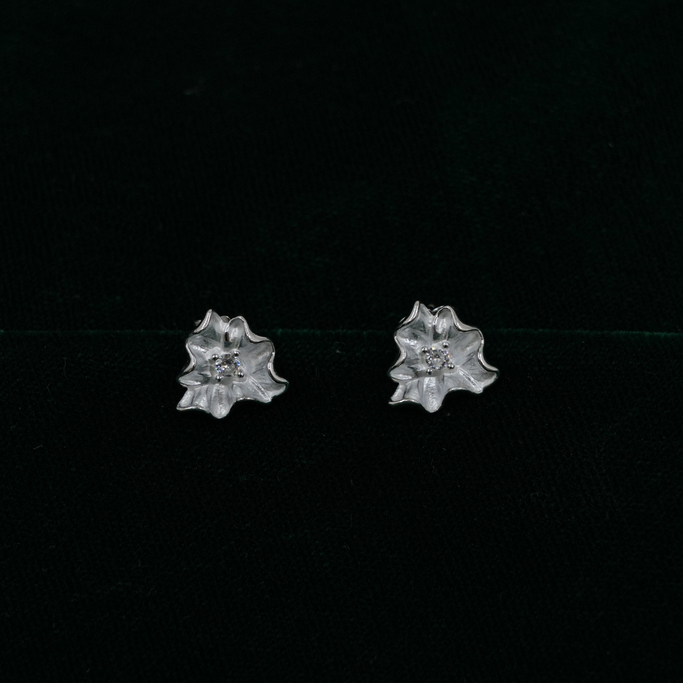 Raag Silver Jewellery - Silver Flower Earrings