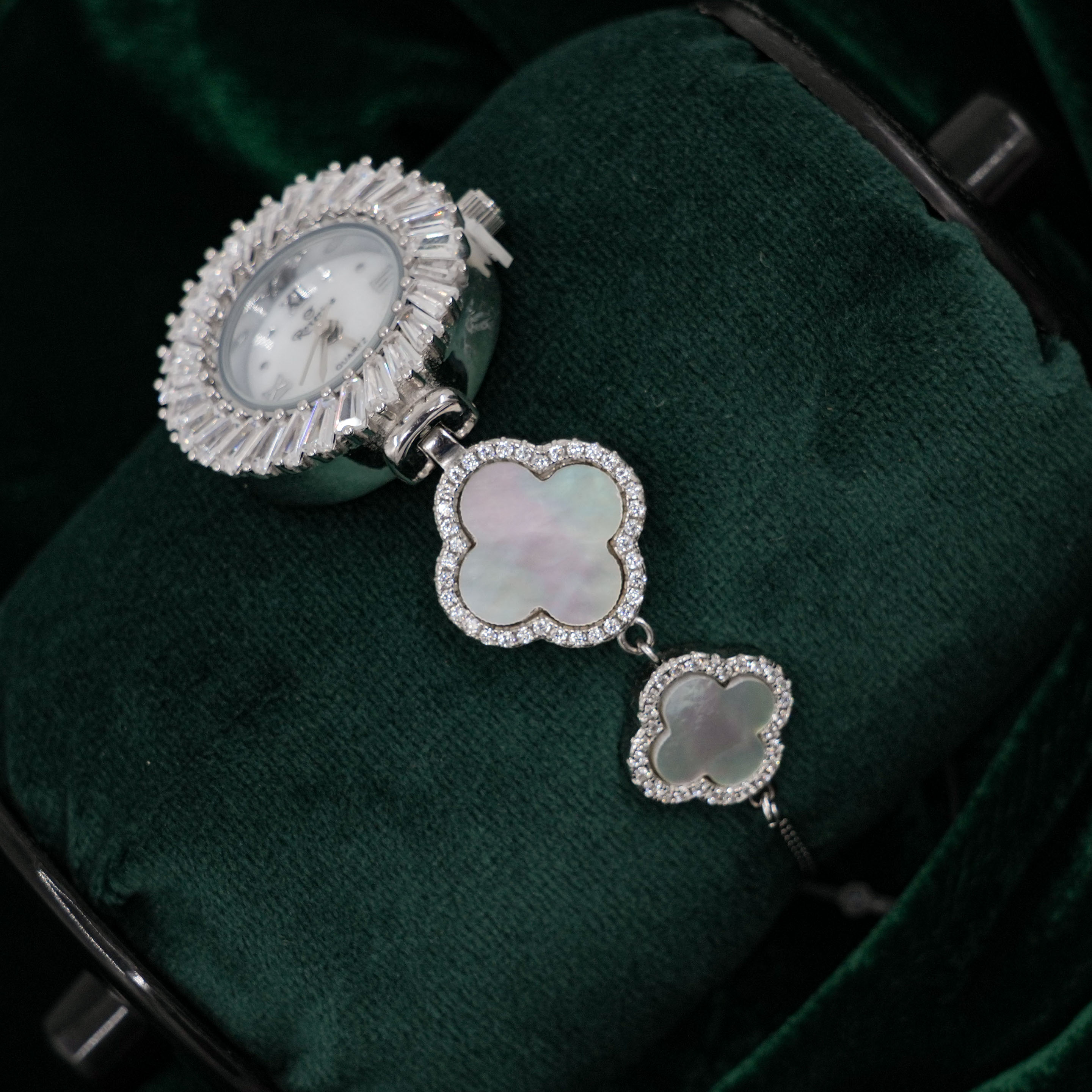 Order Silver Clover Watch online in Hyderabad