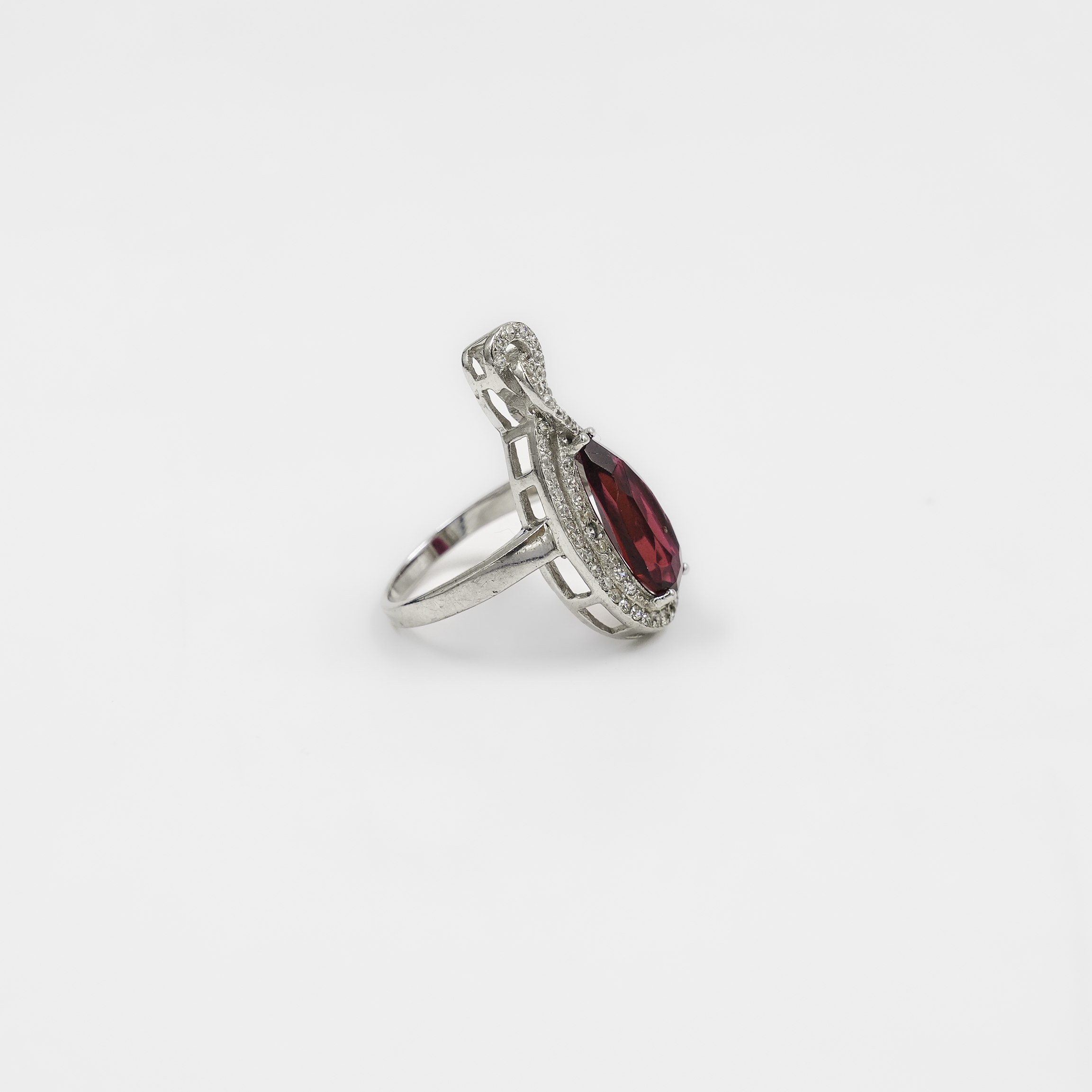 Raag Silver Jewellery - Elegant Silver Ring with Red Ruby