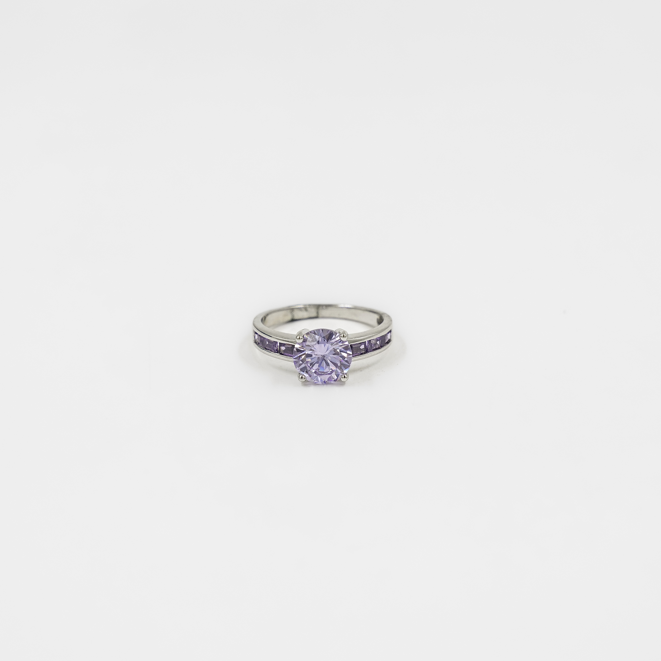 Silver Round Cut Amethyst Gemstone Ring
