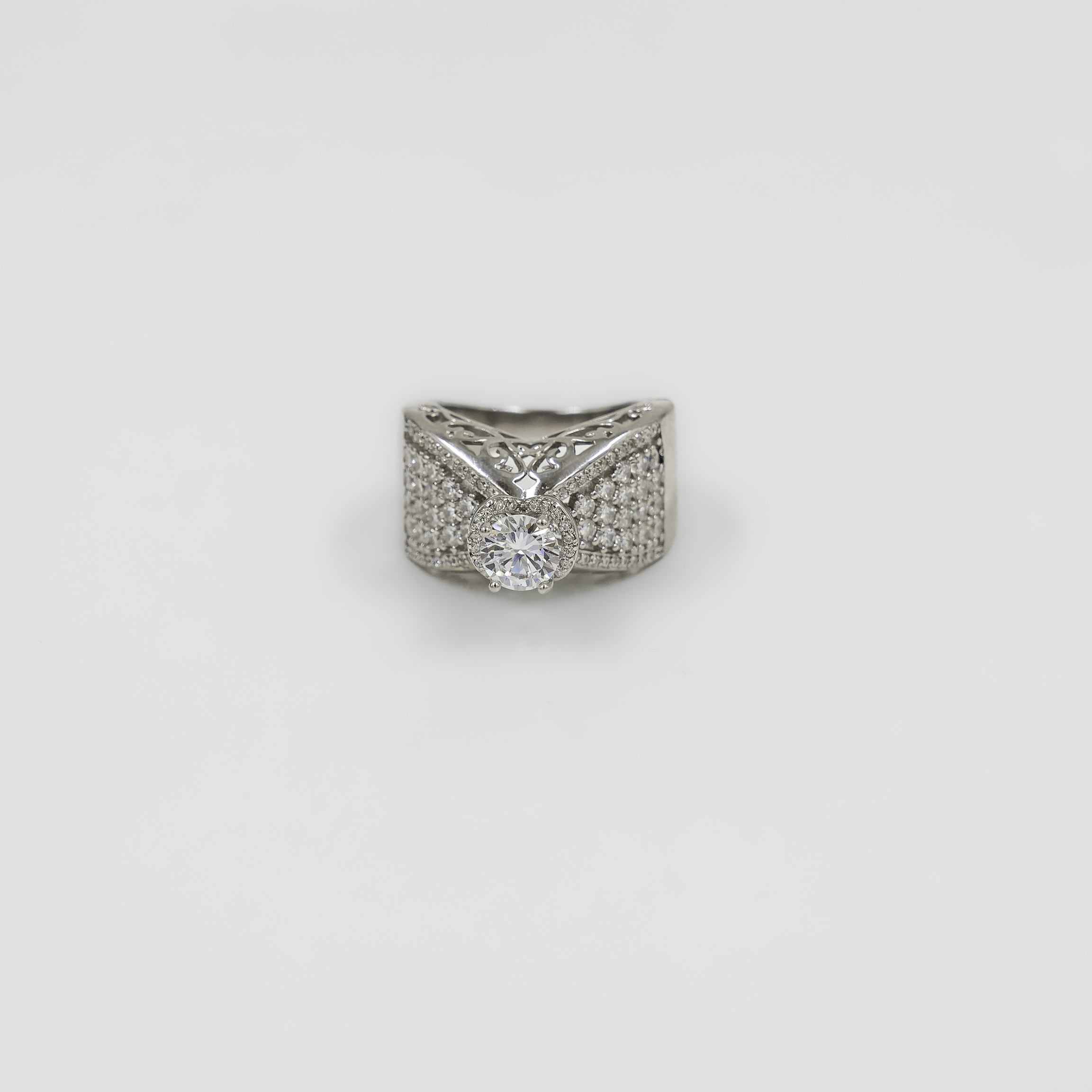 Elegant Sterling Silver Cubic Zirconia Ring