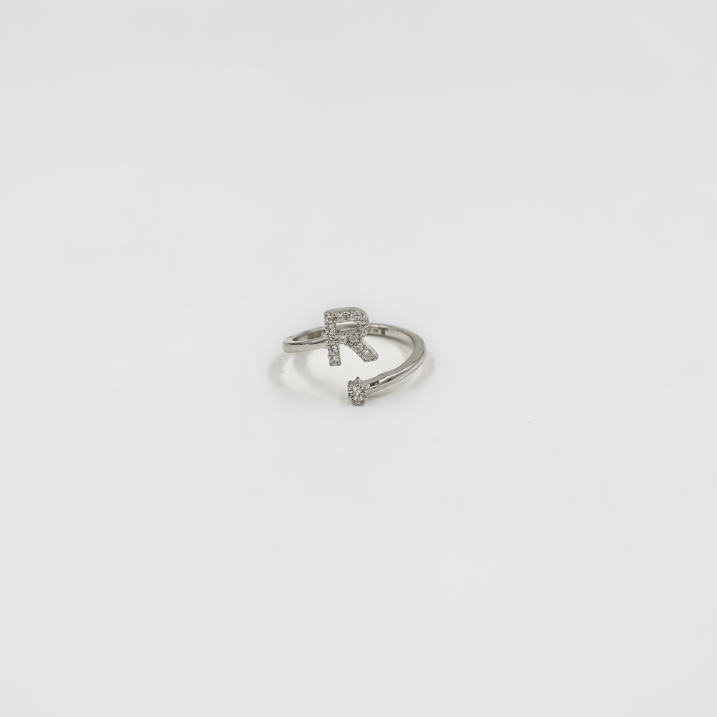 Elegant Silver Letter R Adjustable Finger