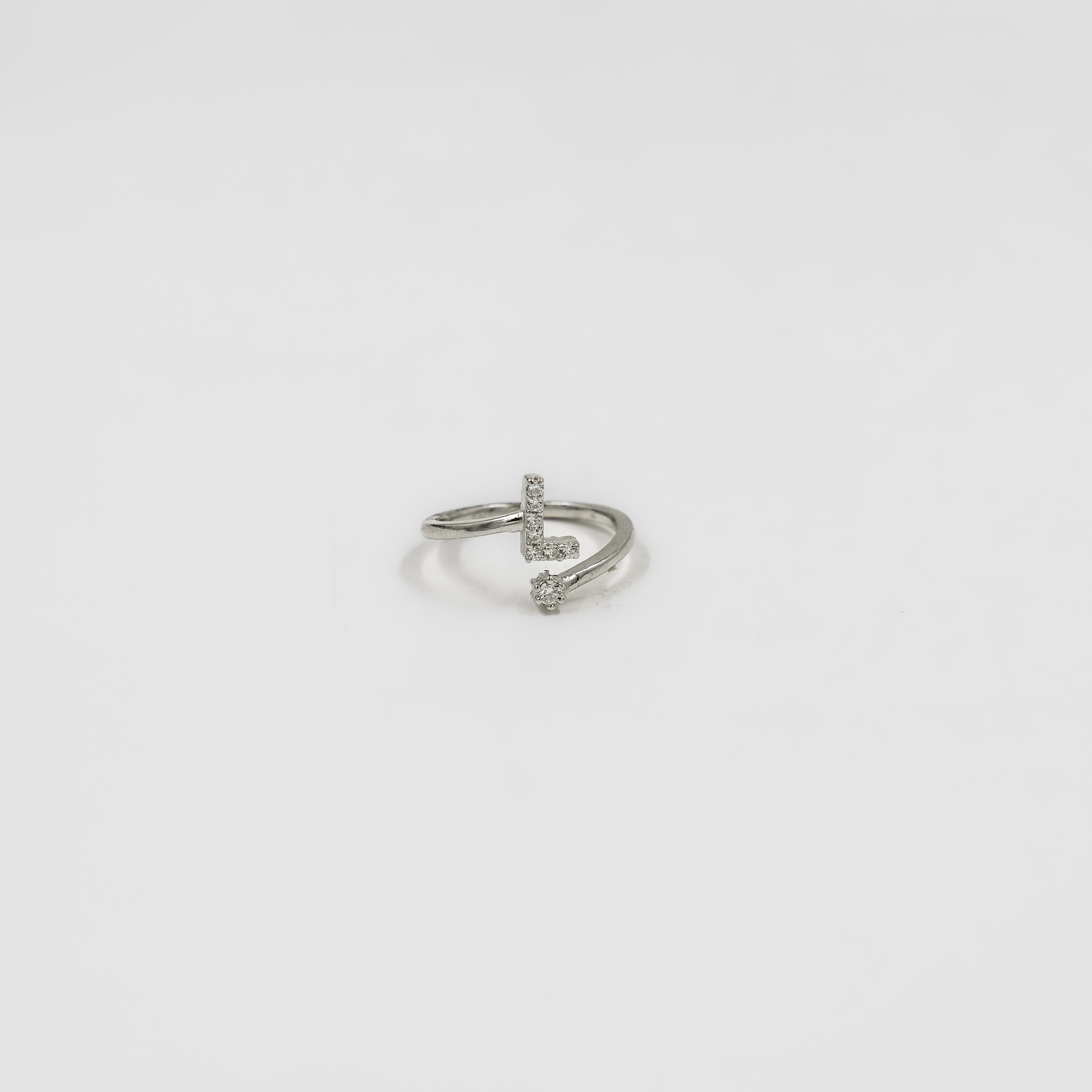 Modern Silver Letter L Finger Ring