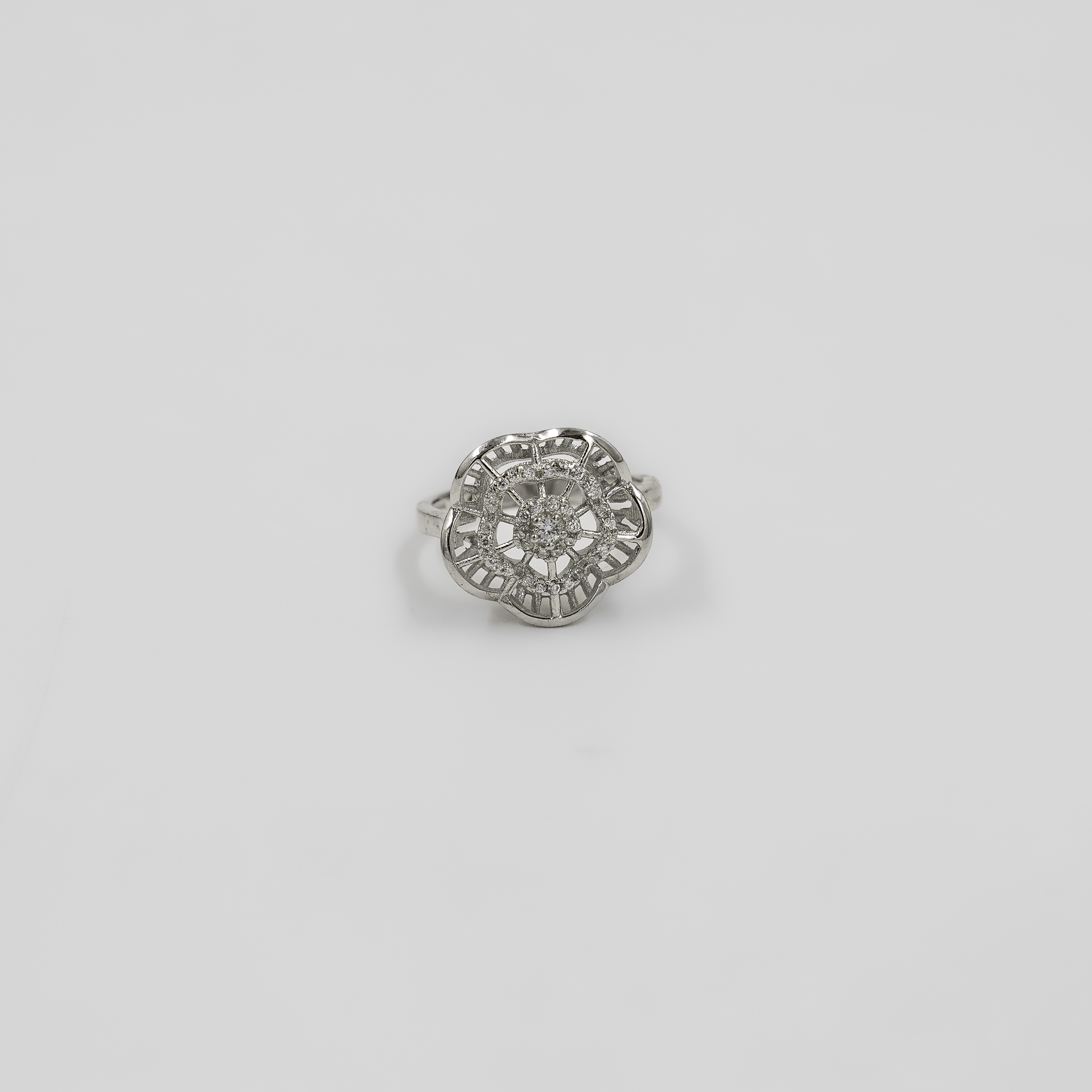 Elegant Silver Flower Ring With Sparkling