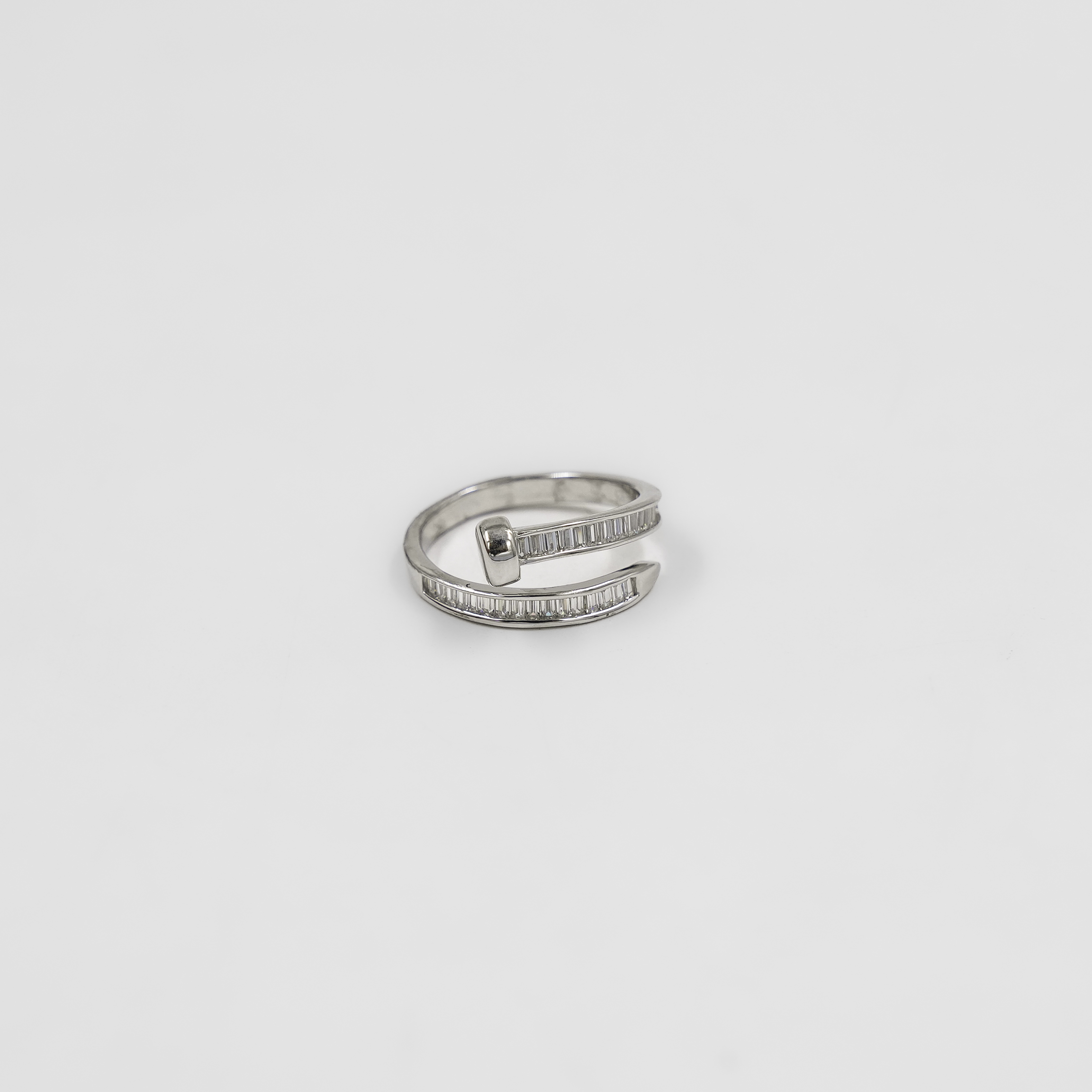 Elegant Sterling Silver Ring Nail