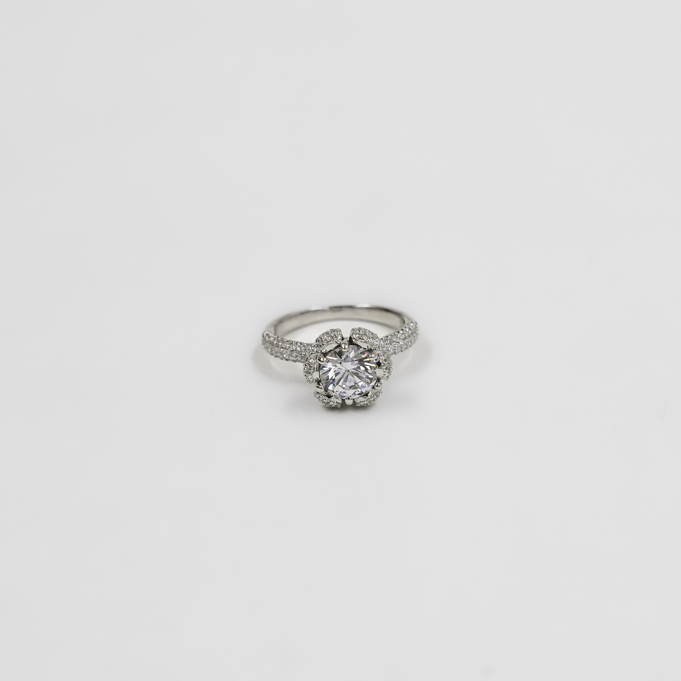 Elegant Silver Cubic Zirconia Floral Ring