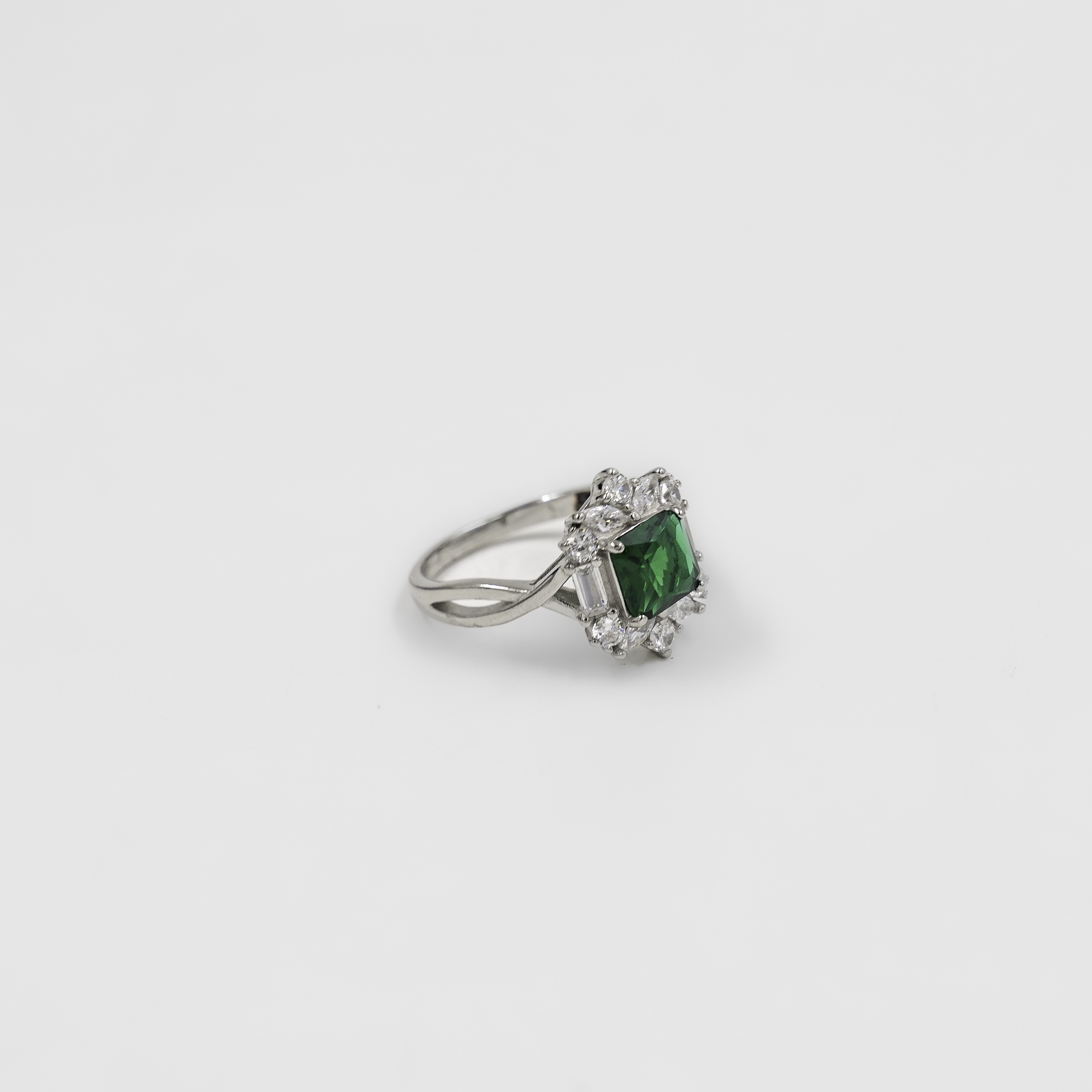 Raag Silver Jewellery - Elegant Sterling Silver Emerald Green Stone
