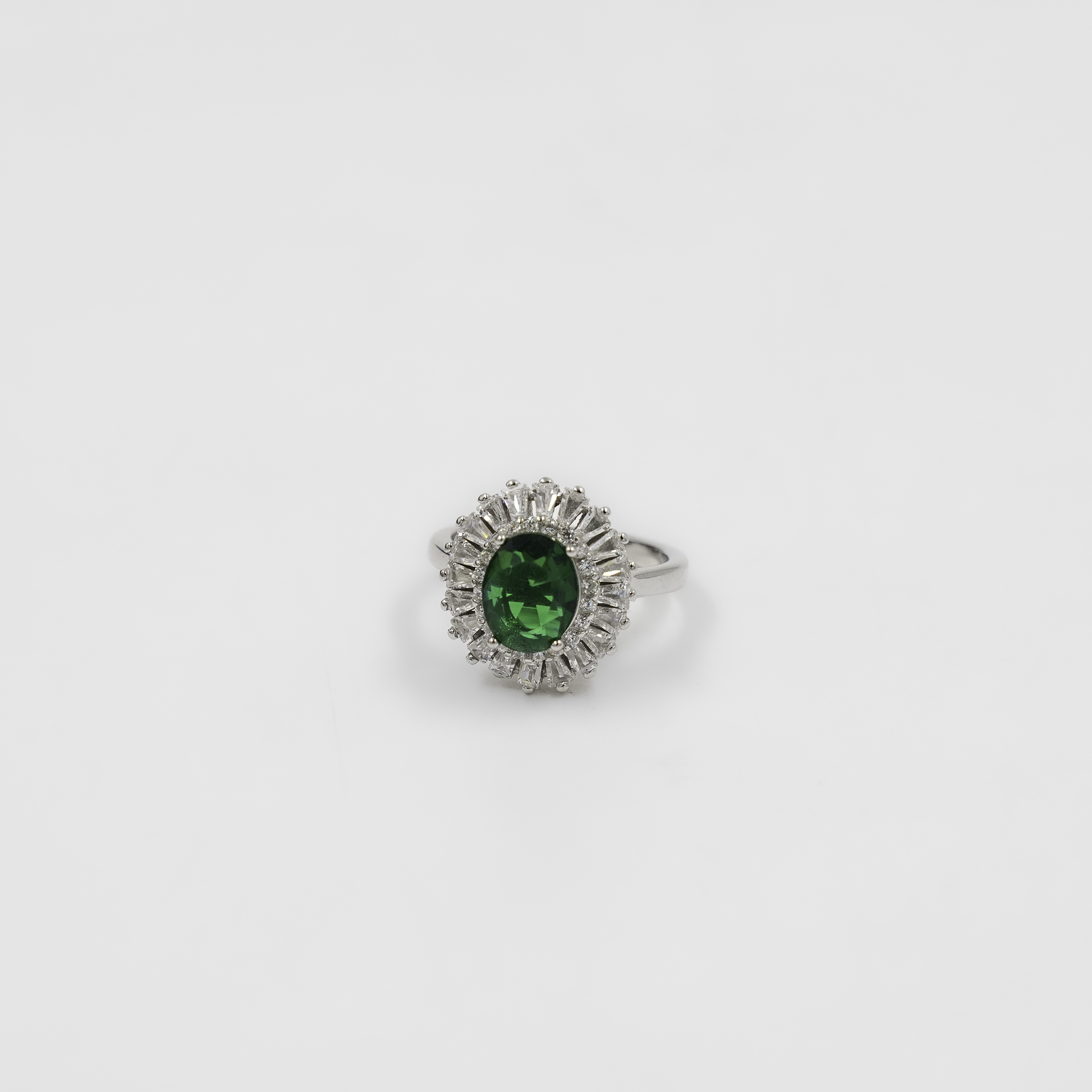 Elegant Silver Ring With Emerald Green