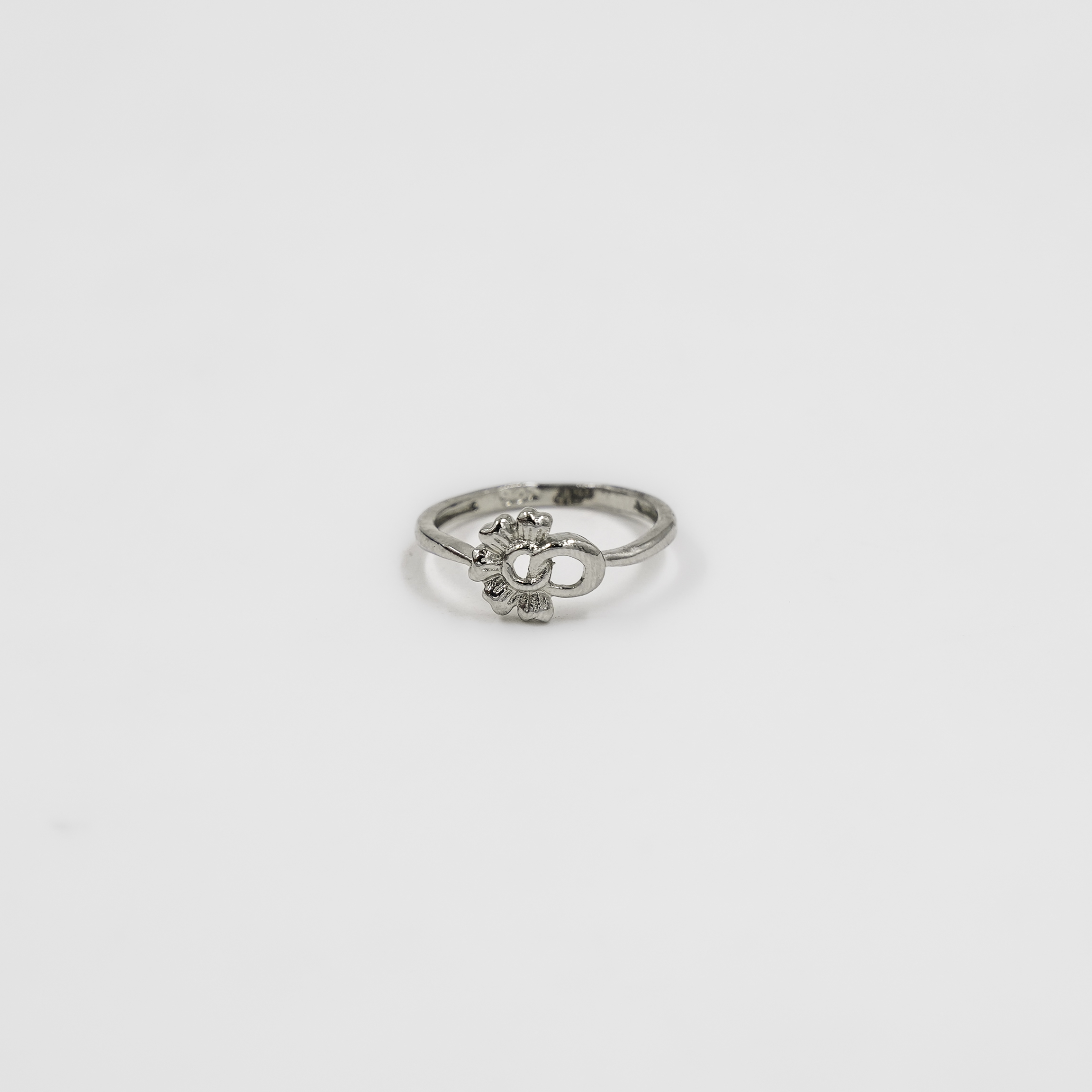 Elegant Silver Flower and Initial Ring