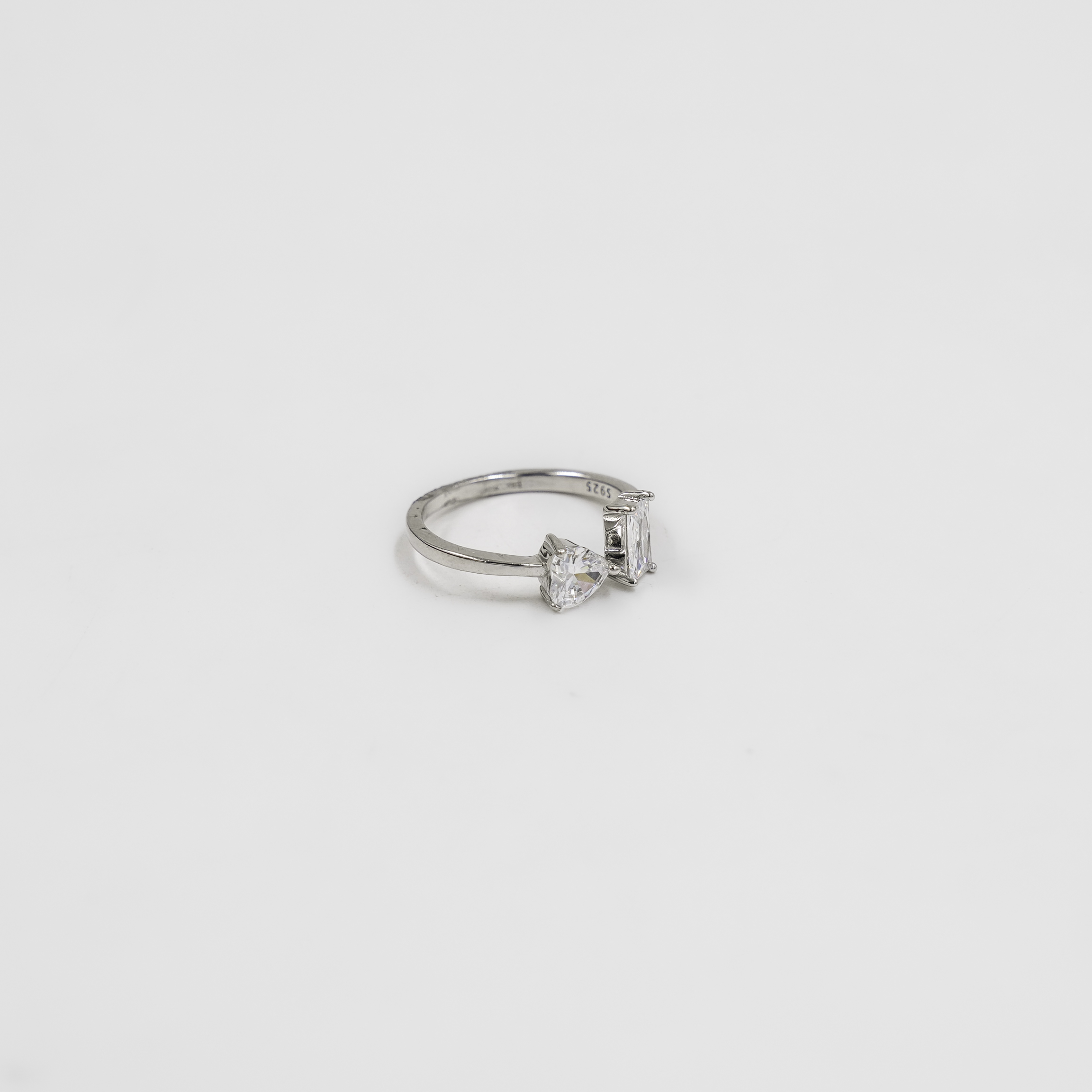 Raag Silver Jewellery - Elegant Silver Ring with Geometric