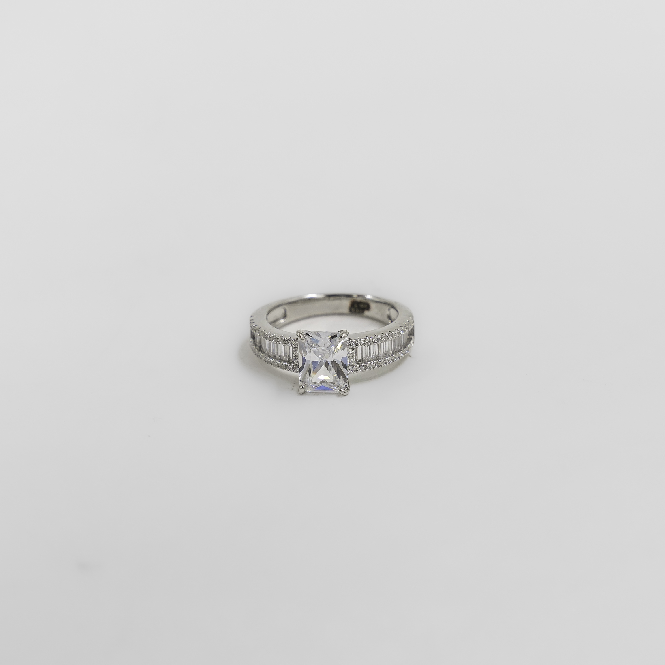 Elegant Silver Ring Adorned With Sparkling