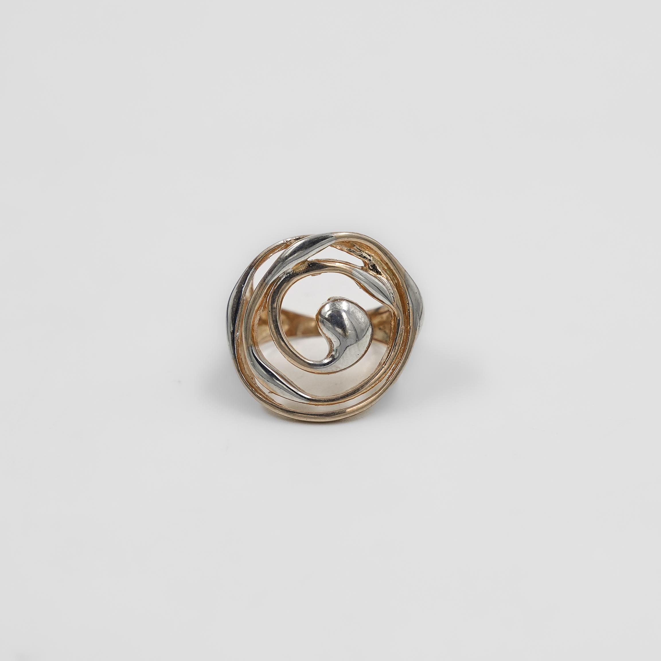 Elegant Silver Two Tone Spiral Ring