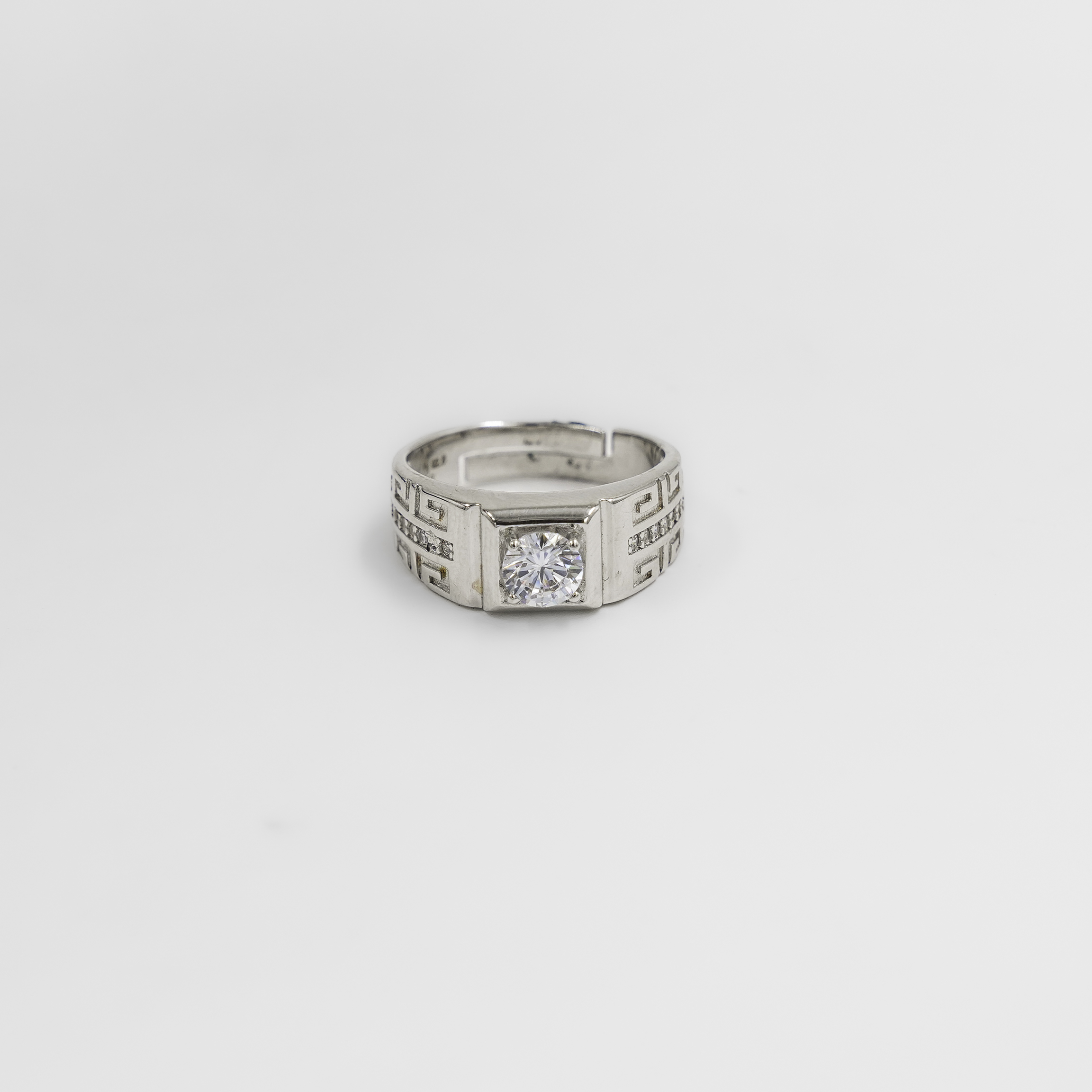 Elegant Silver Ring With Cubic Zirconia