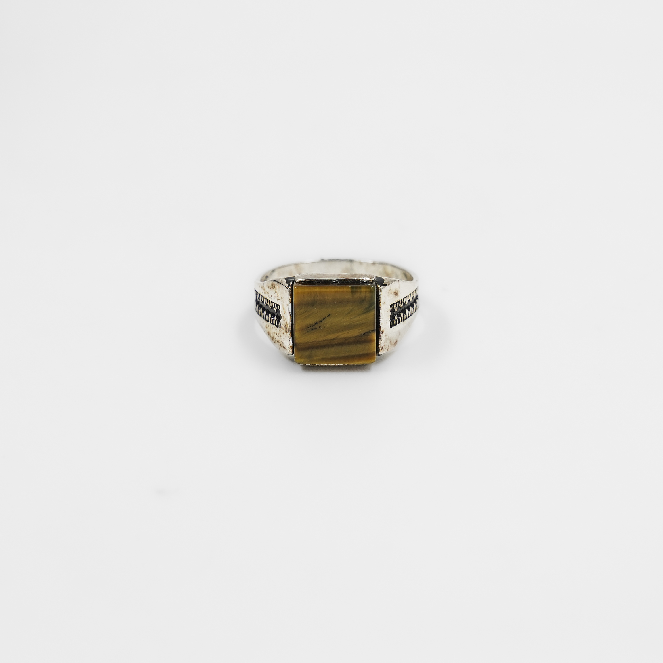 Elegant Silver Tiger Eye Stone Ring