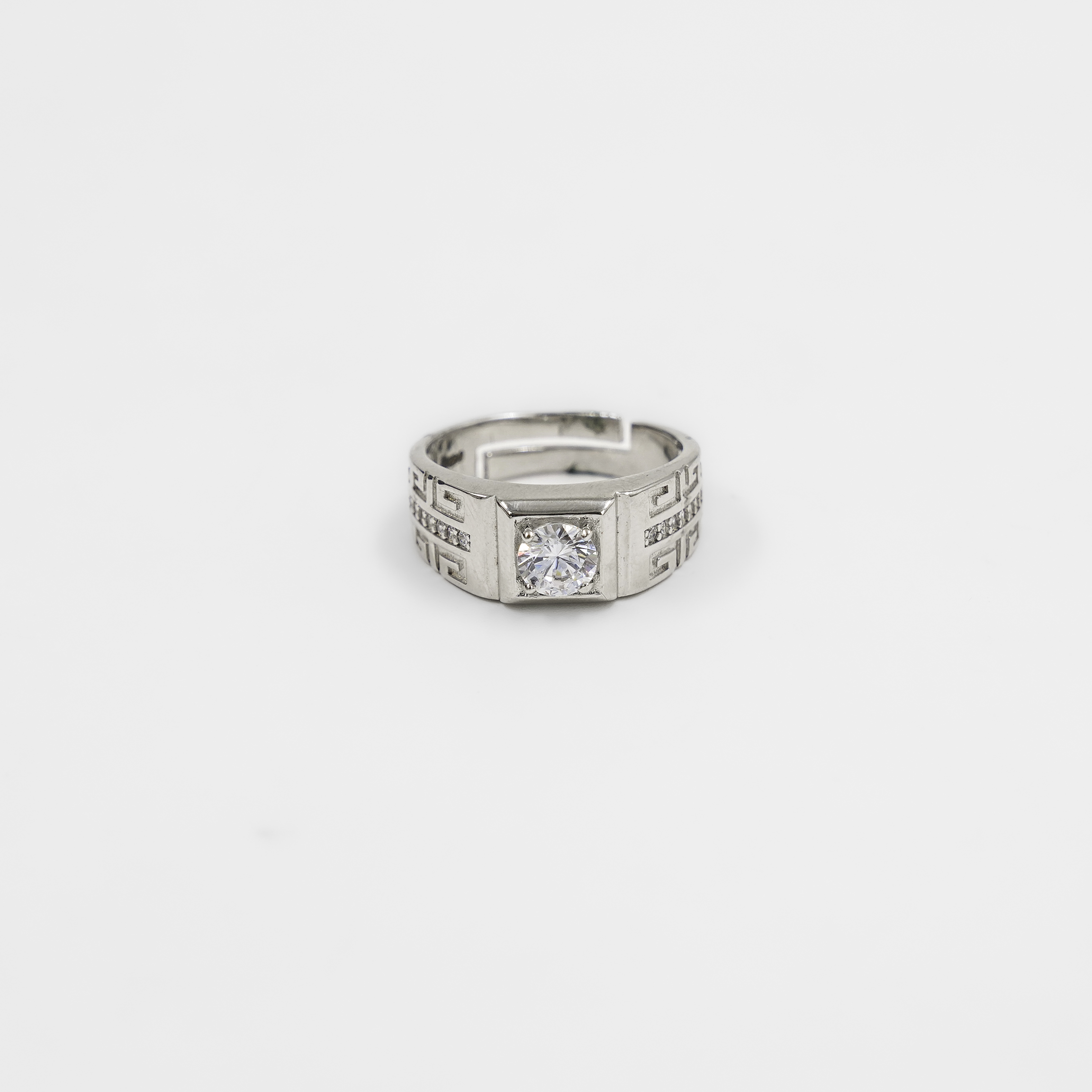 Elegant Silver Ring With Geometric