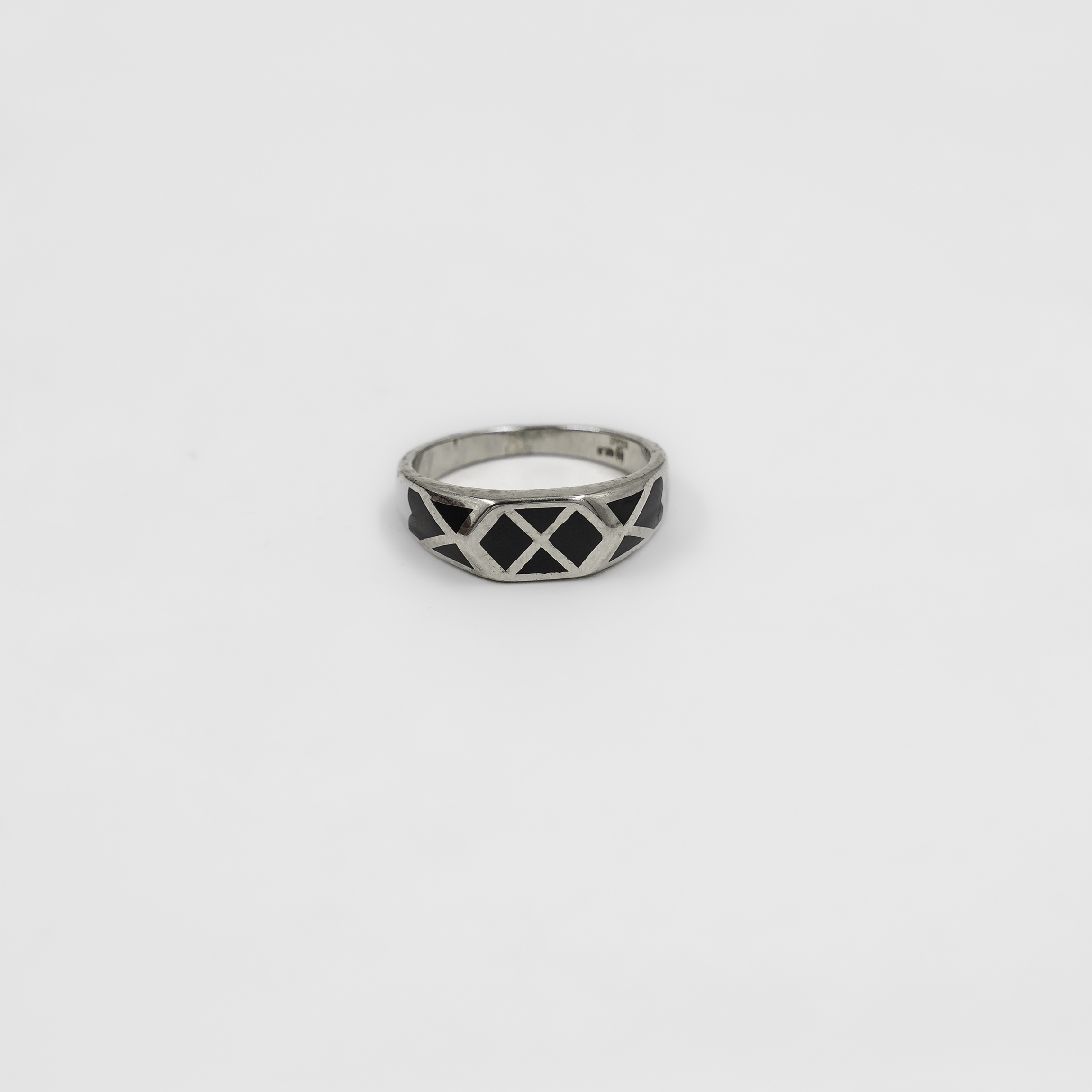 Elegant Sterling Silver Ring Black Stone
