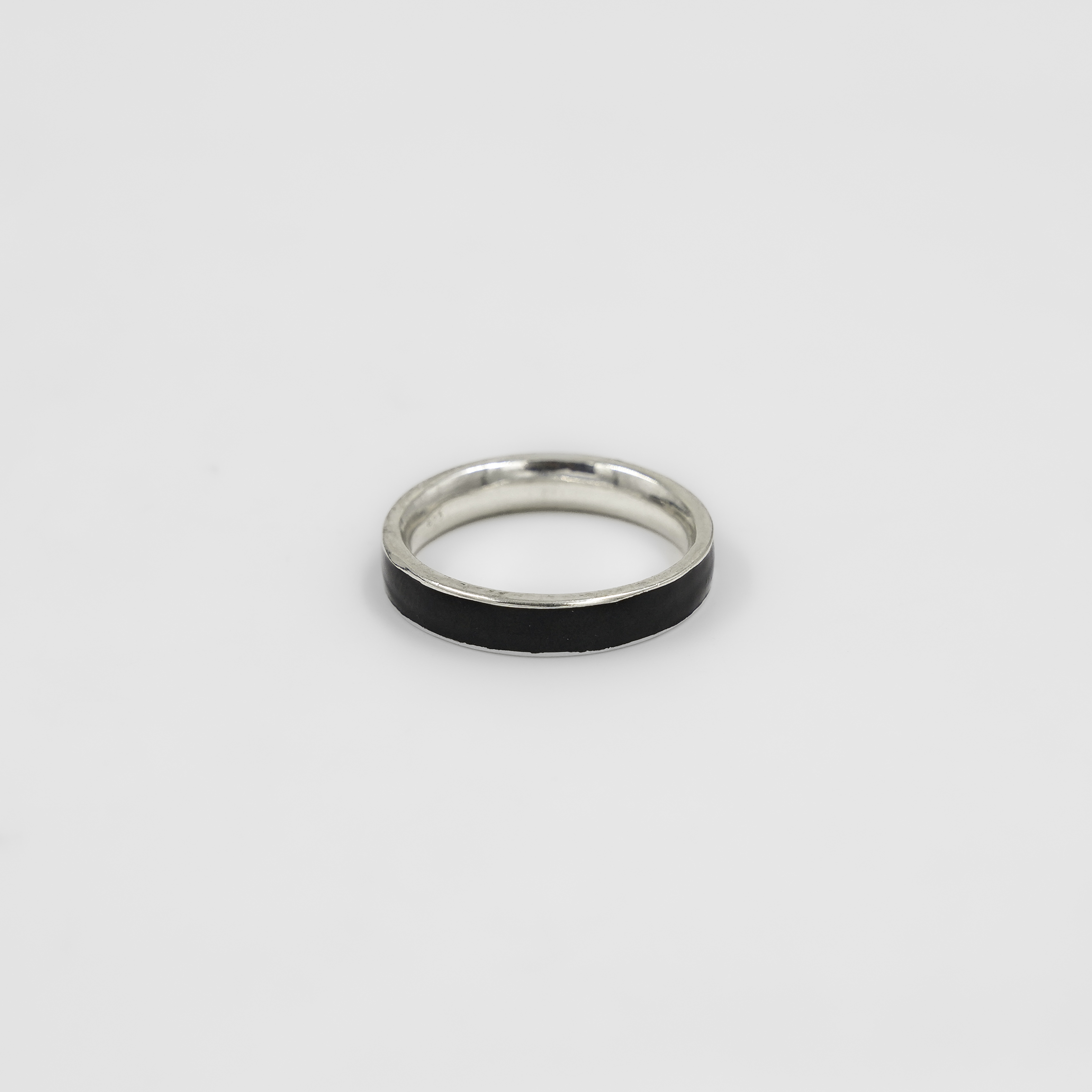 Elegant Sterling Silver Black Inlay Ring