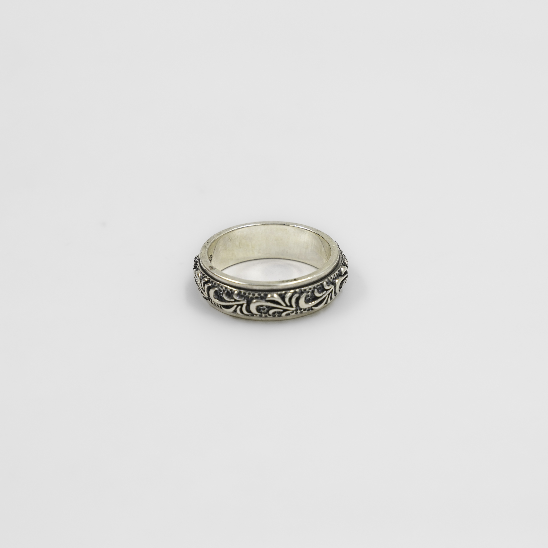 Elegant Sterling Silver Patterned Ring Wedding