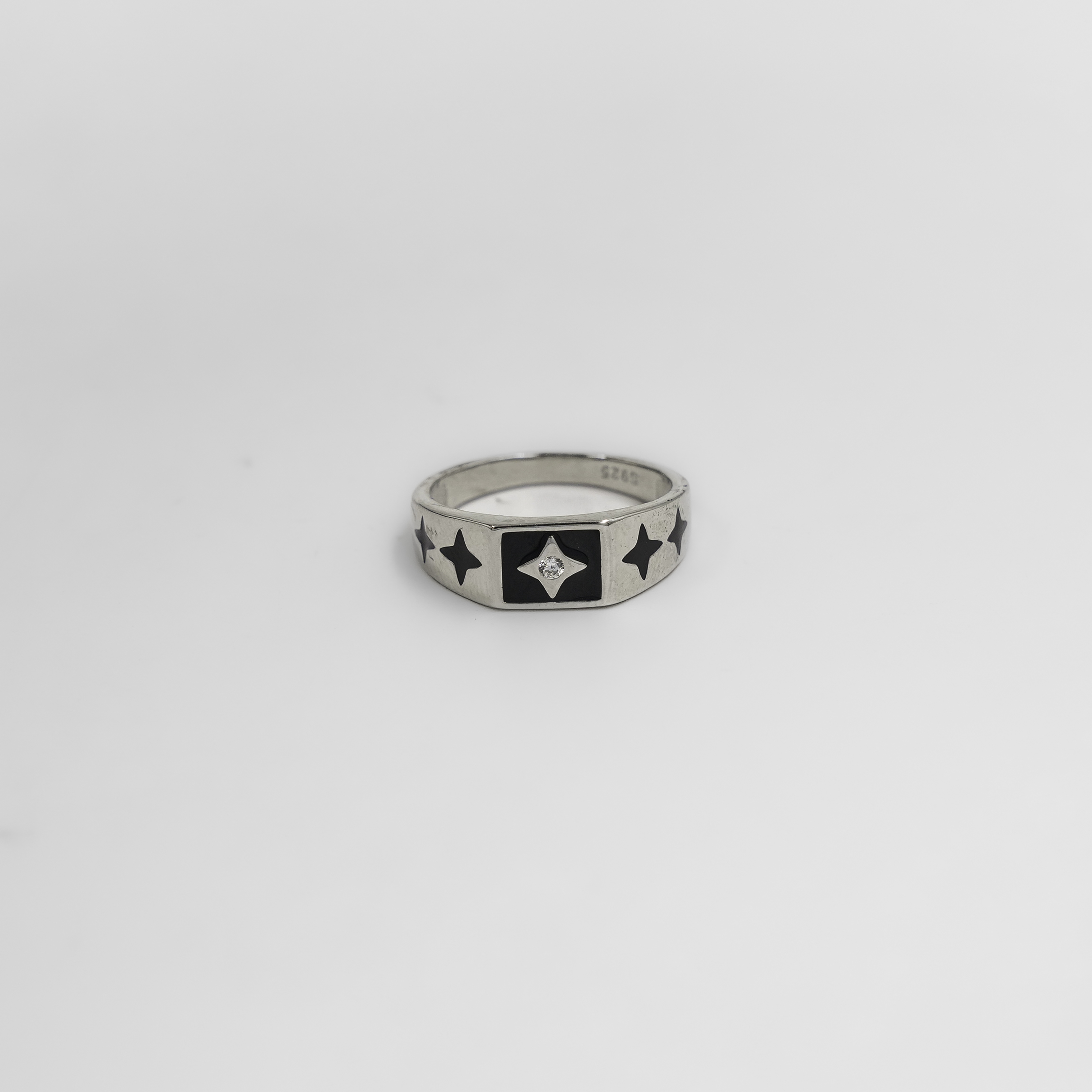 Elegant Sterling Silver Black Star Ring