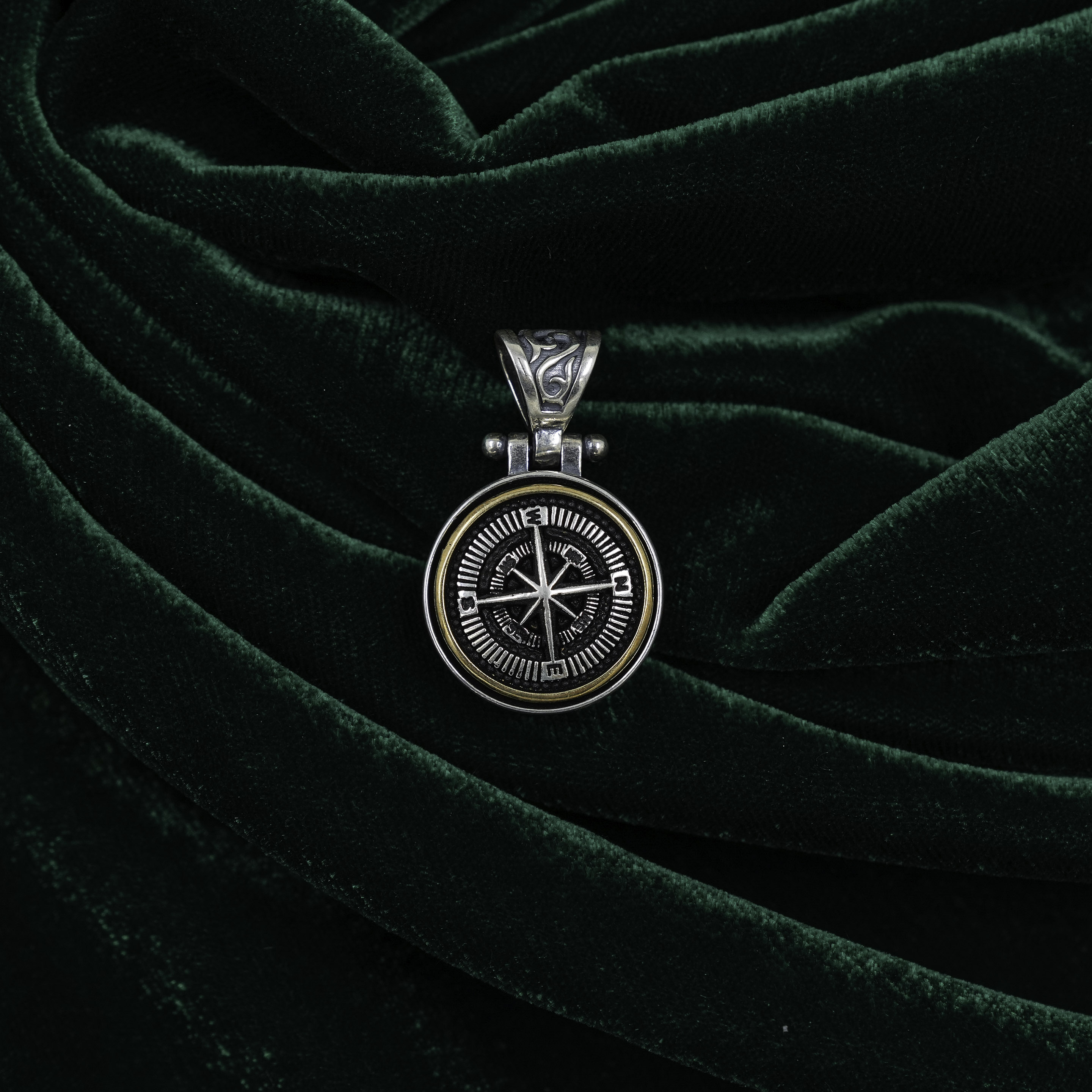 Raag Silver Jewellery - Silver Compass Style Pendant Necklace Silver