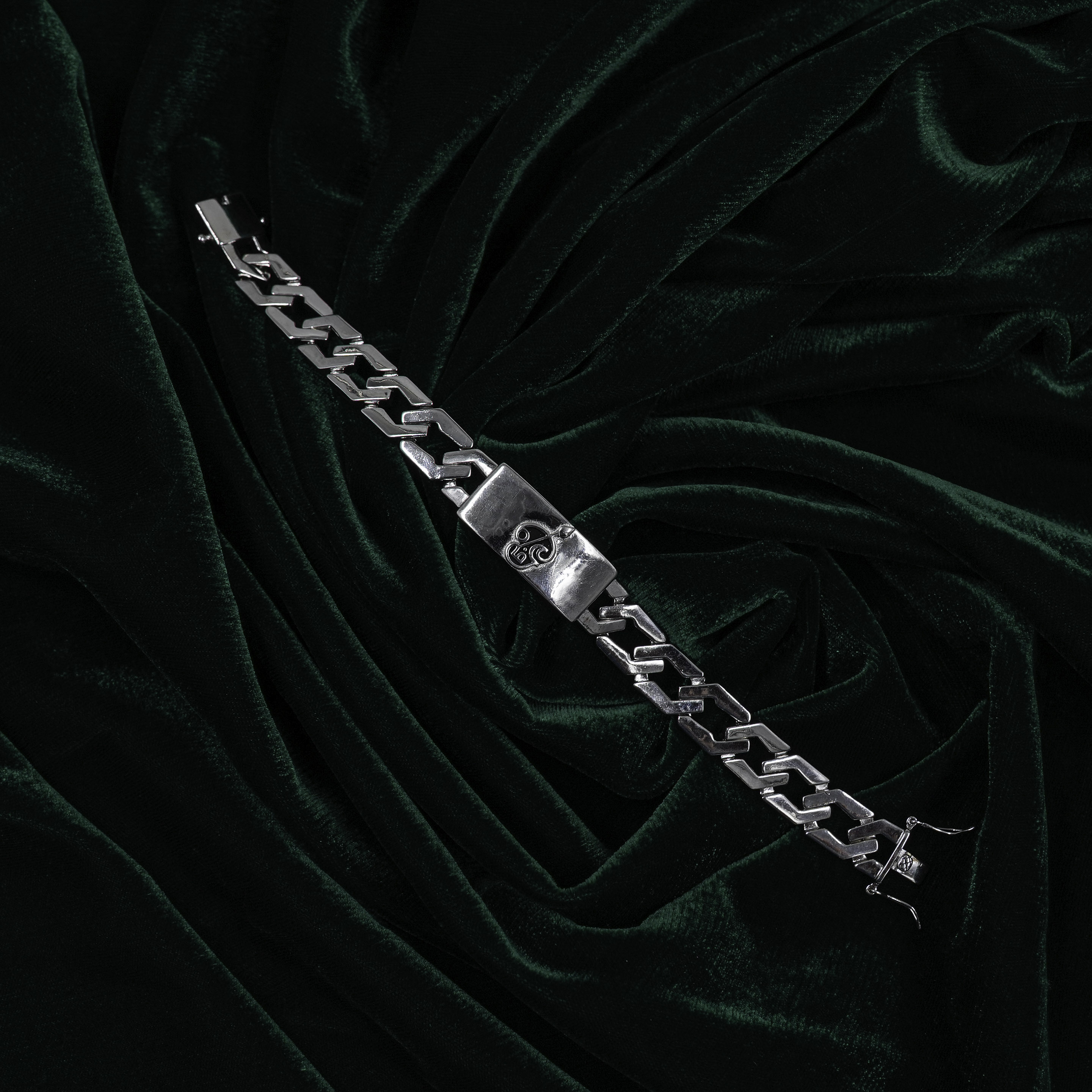 Raag Silver Jewellery - Silver Skull Chain Link Bracelet Unisex