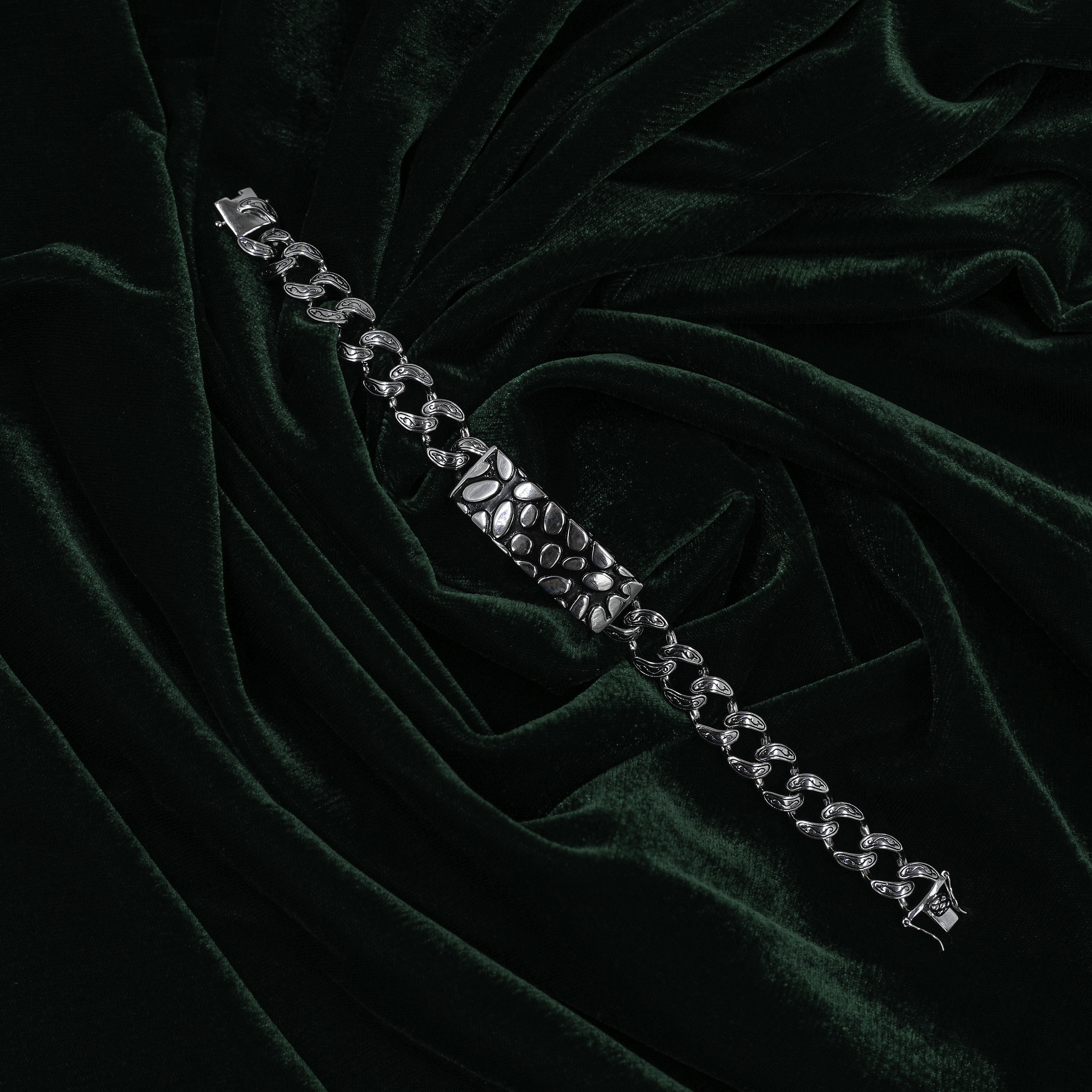Raag Silver Jewellery - Elegant Silver Link Bracelet with Stone