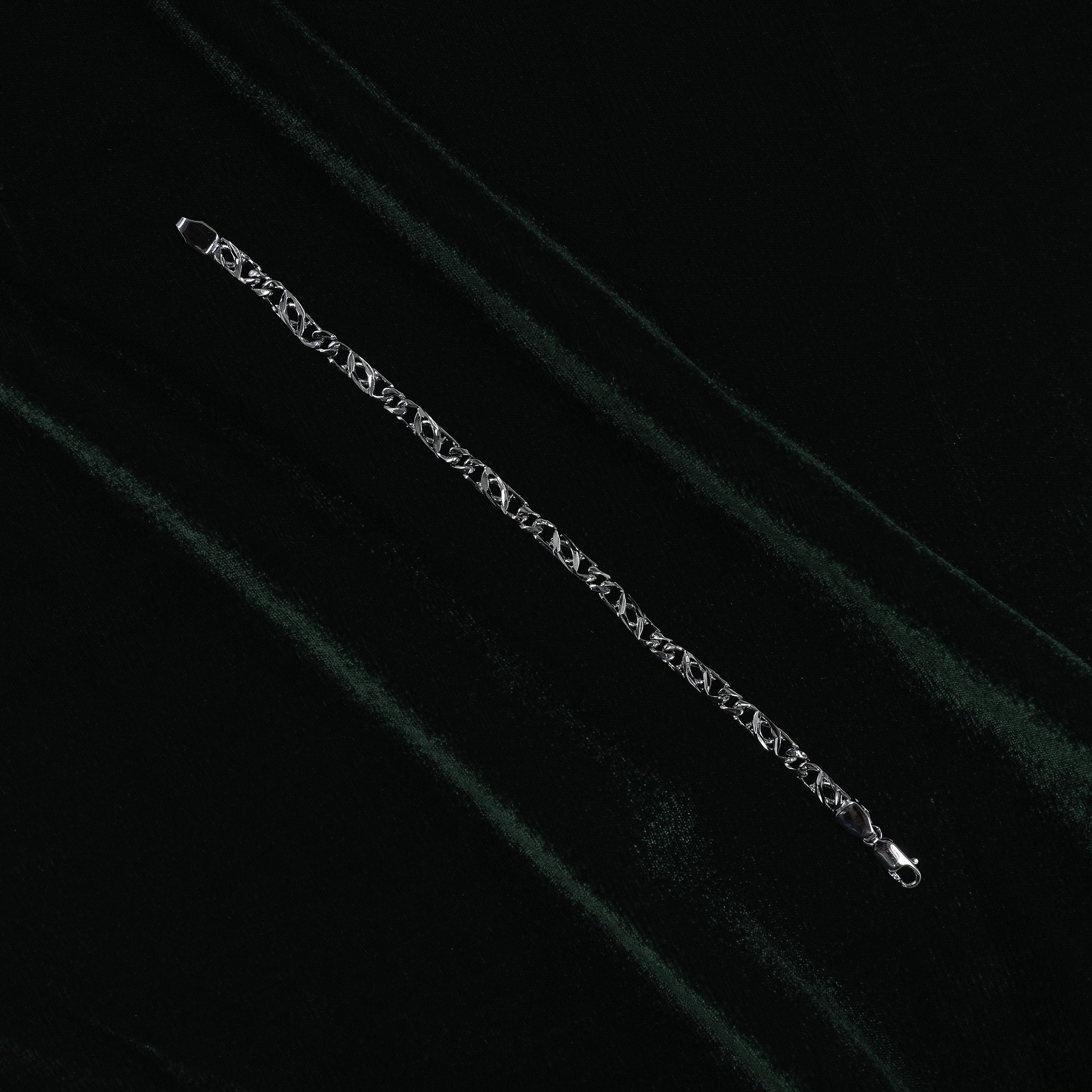 Elegant Silver Link Bracelet Stylish Silver