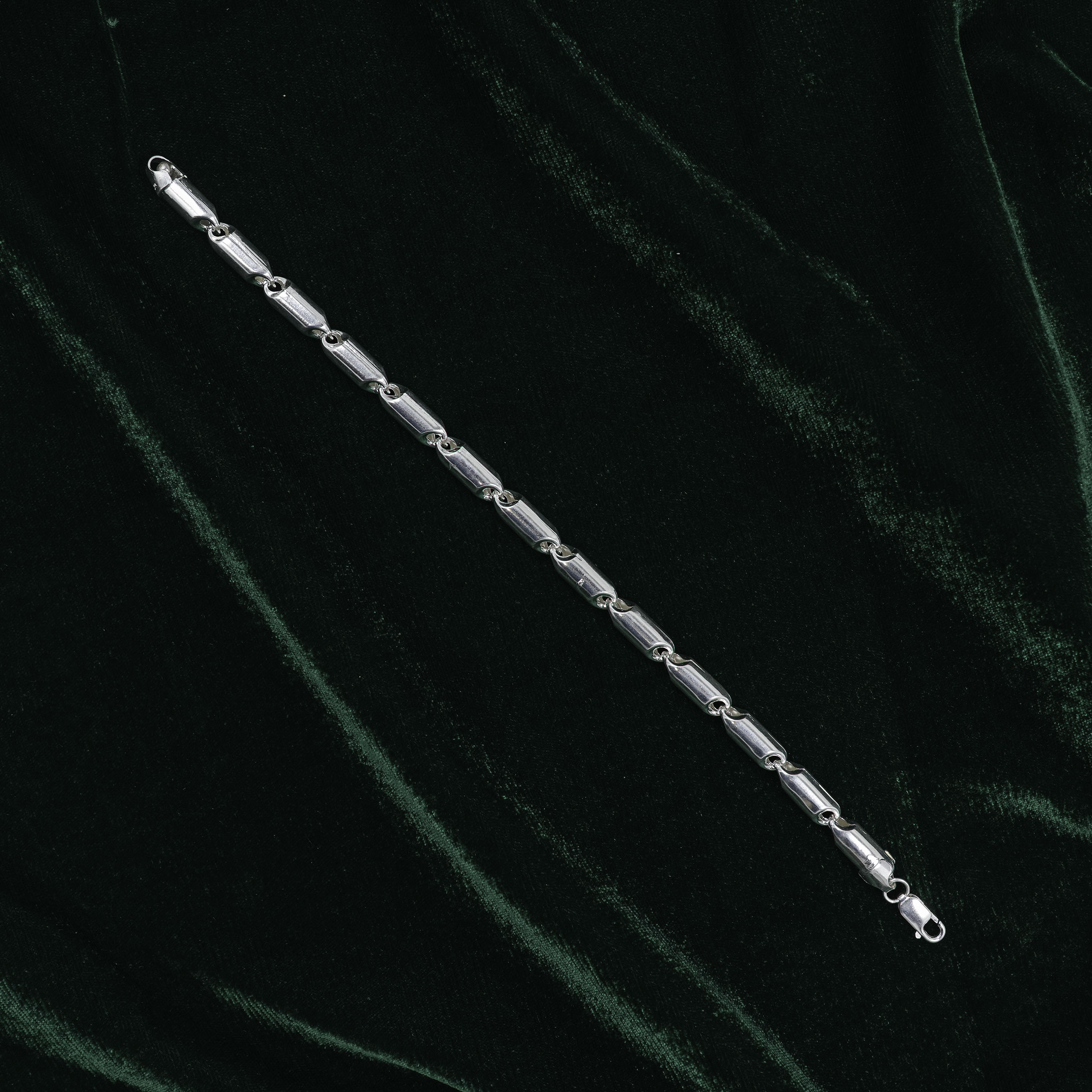 Elegant Silver Link Chain Bracelet Modern