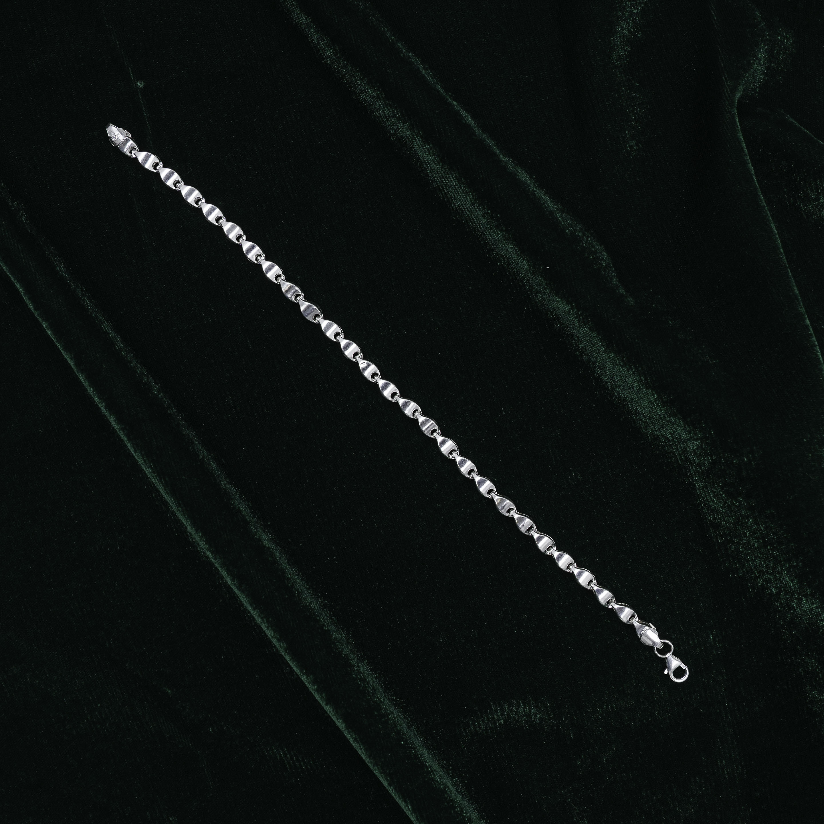 Elegant Silver Mariner Link Chain Bracelet