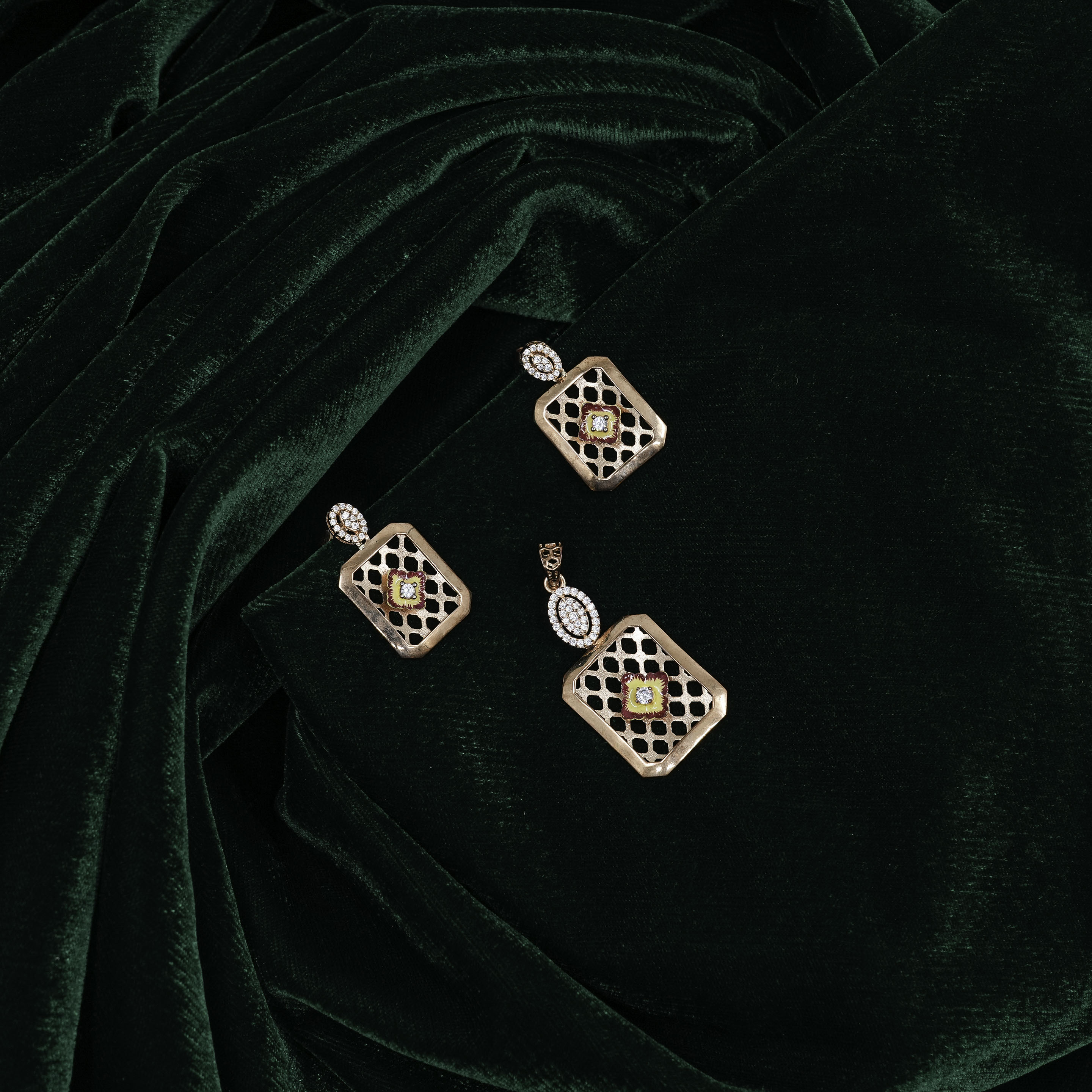 Raag Silver Jewellery - Silver Flower Pendant