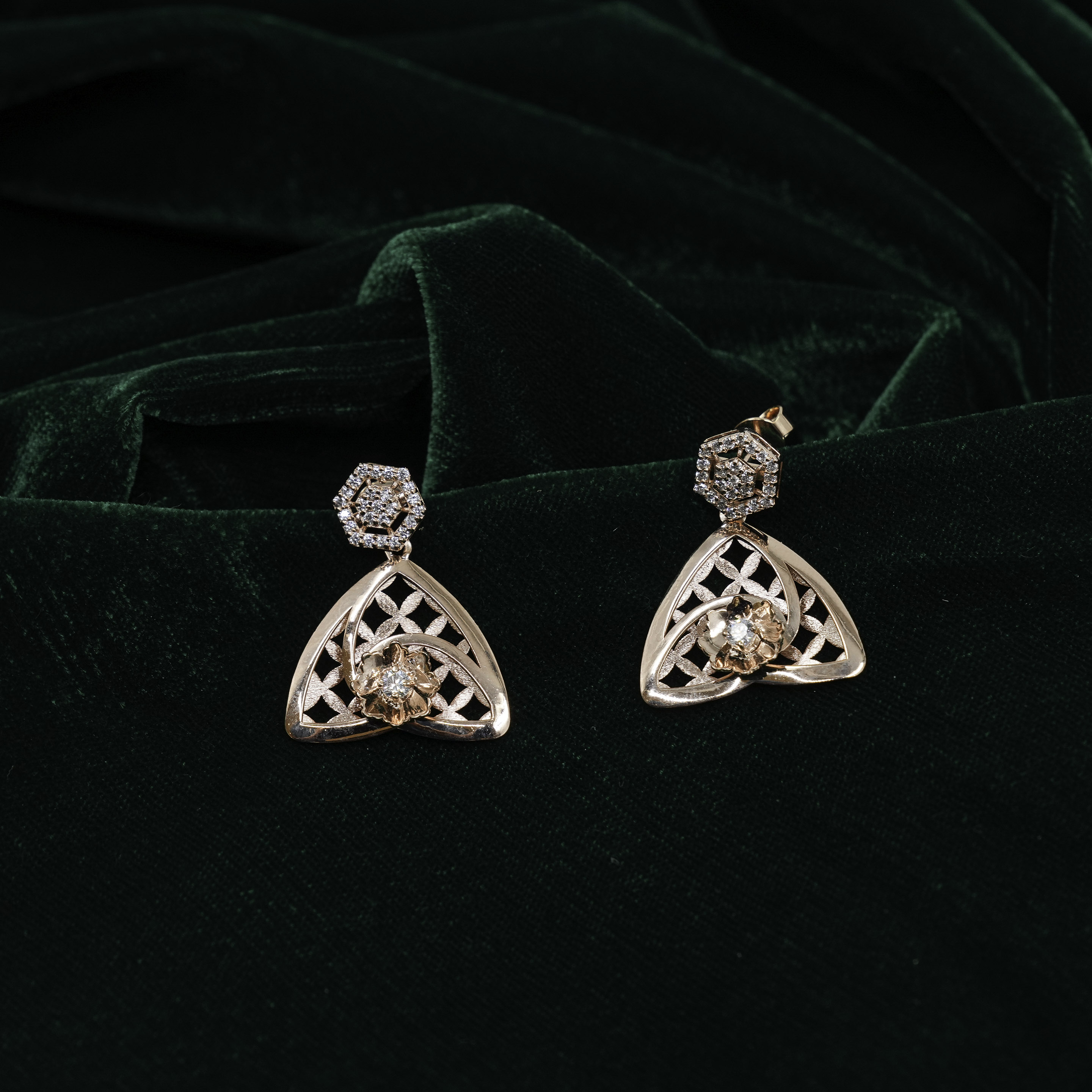 Raag Silver Jewellery - Silver Flower Pendant