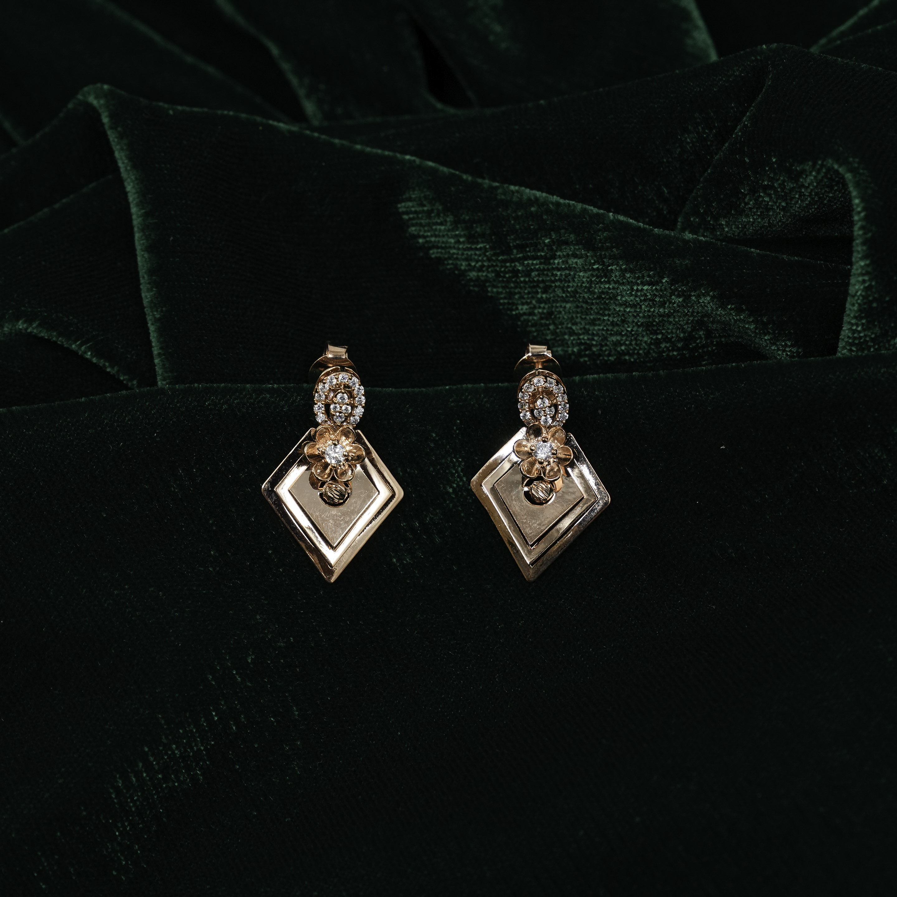 Raag Silver Jewellery - Silver Flower Pendant