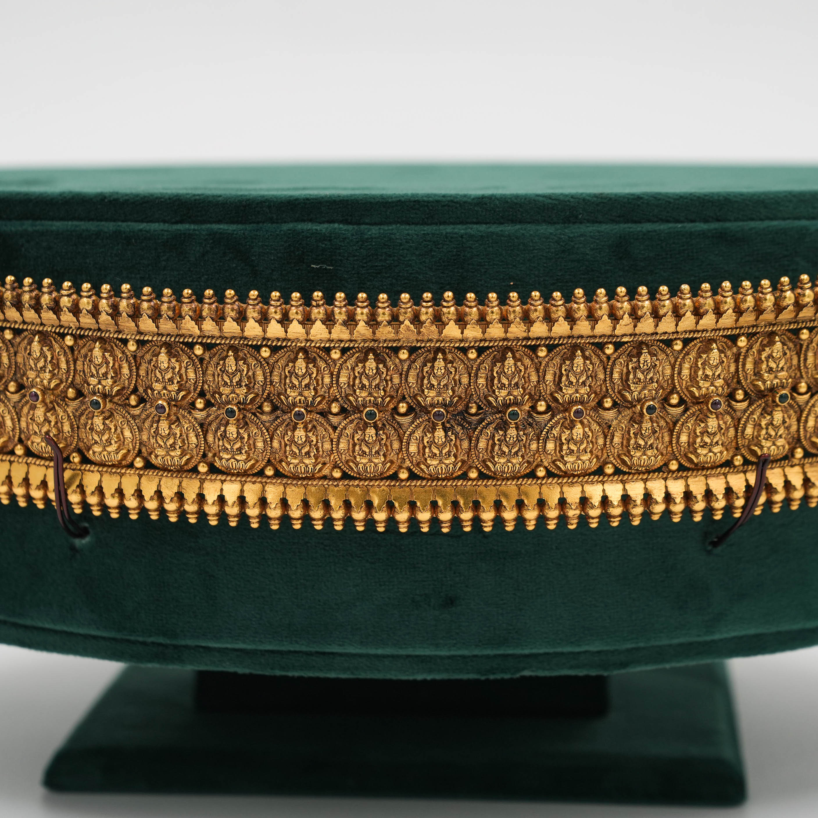 Raag Silver Jewellery - Gold Polished Temple Vaddanam