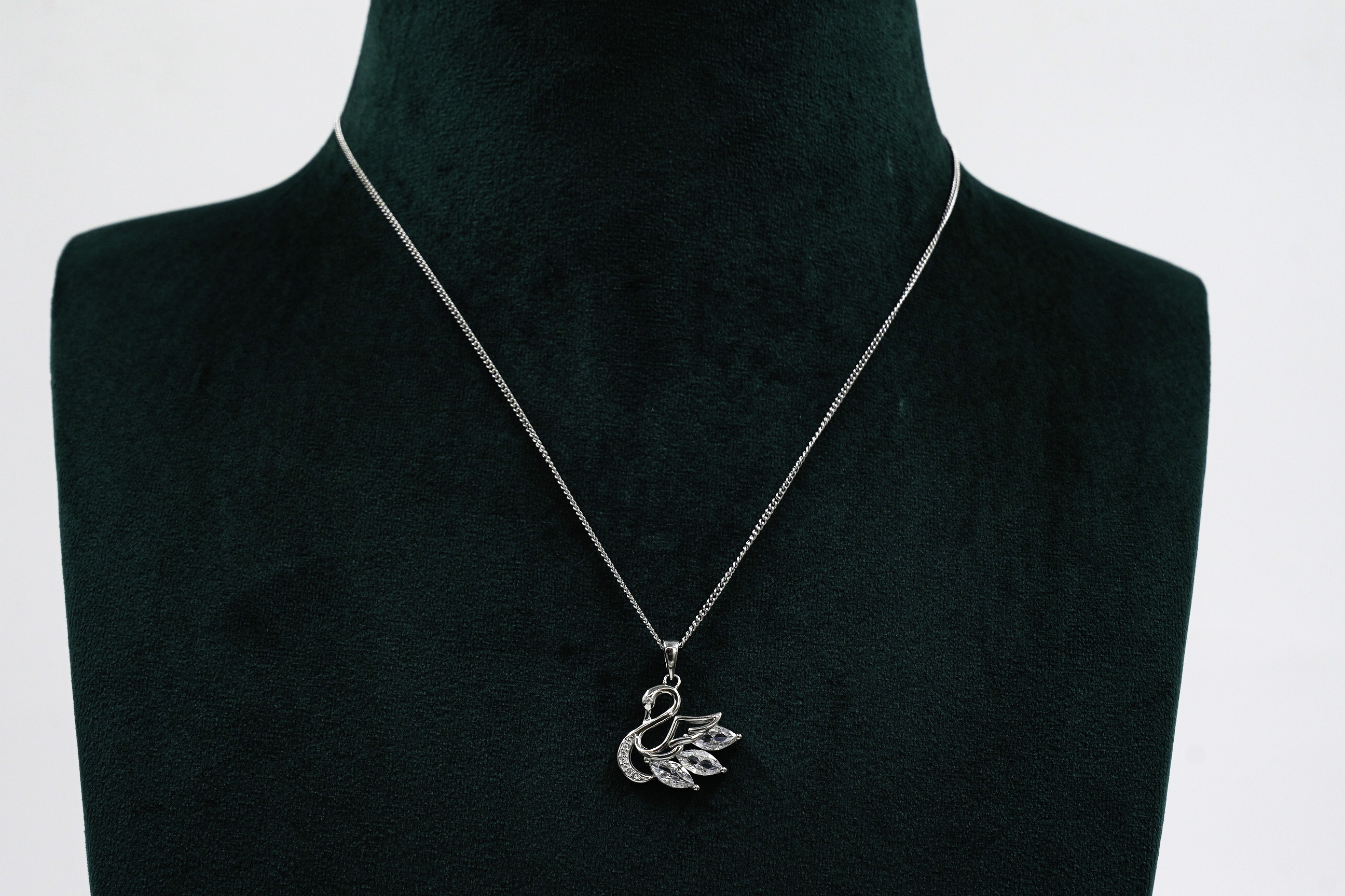 Raag Silver Jewellery - Silver Swan Necklace