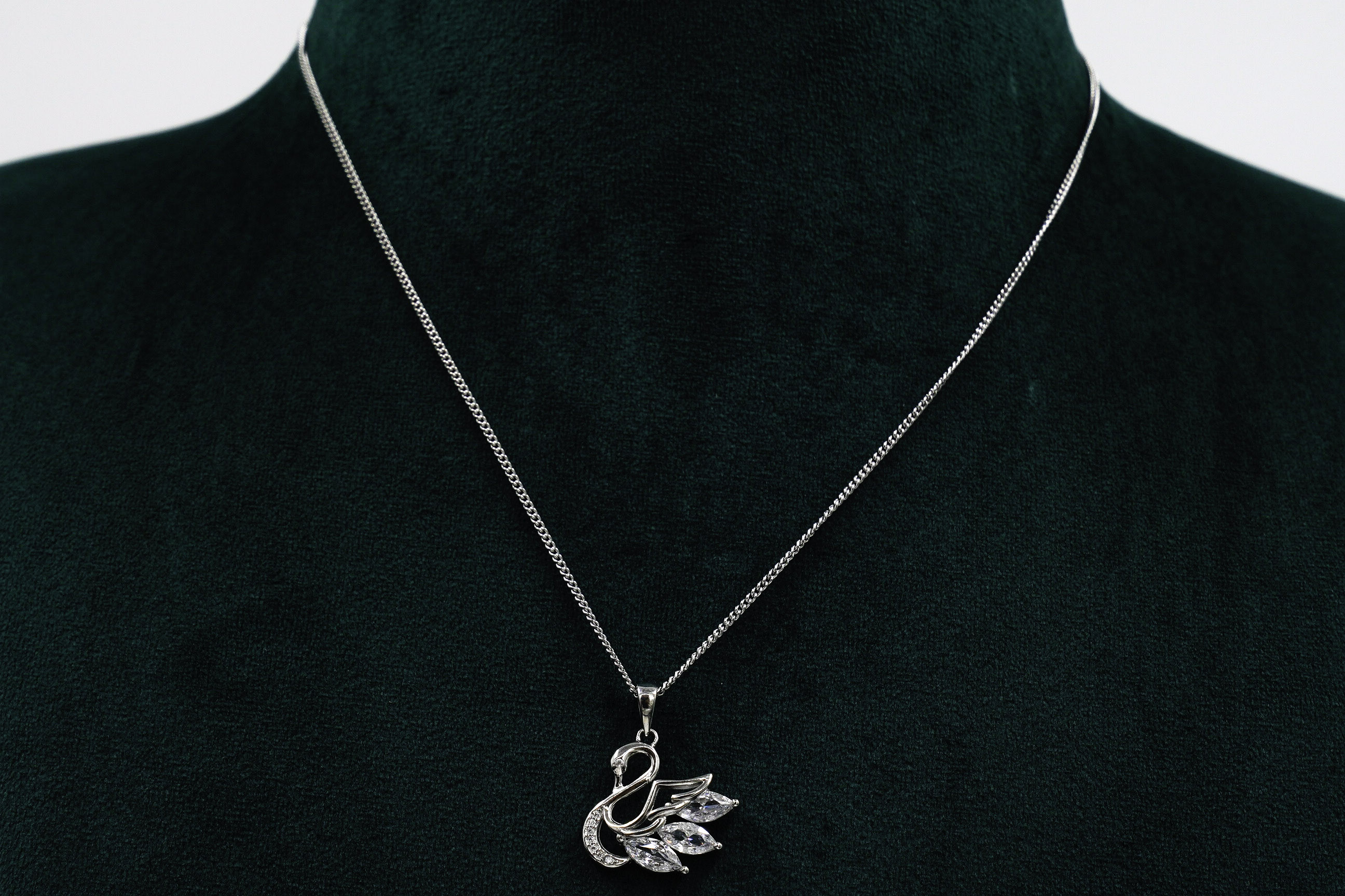 Raag Silver Jewellery - Silver Swan Necklace