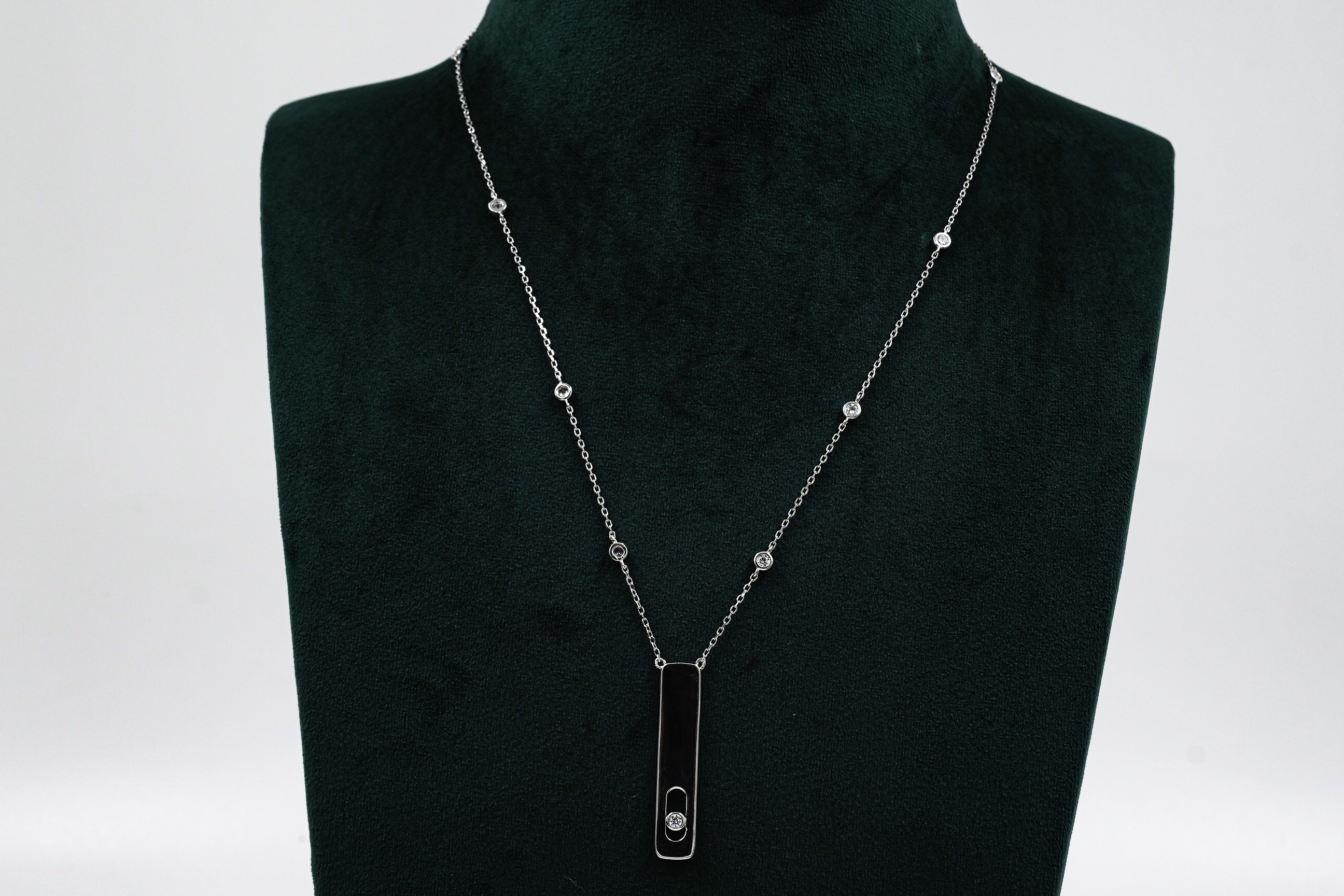 Silver Pendant Necklace