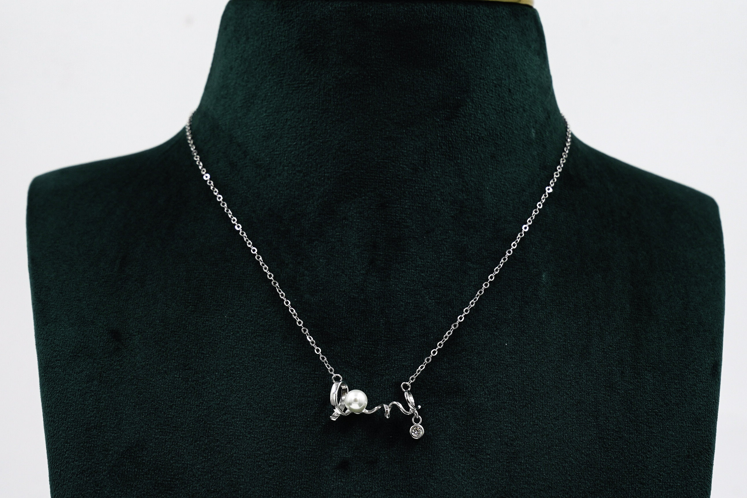 Silver Pearl Necklace