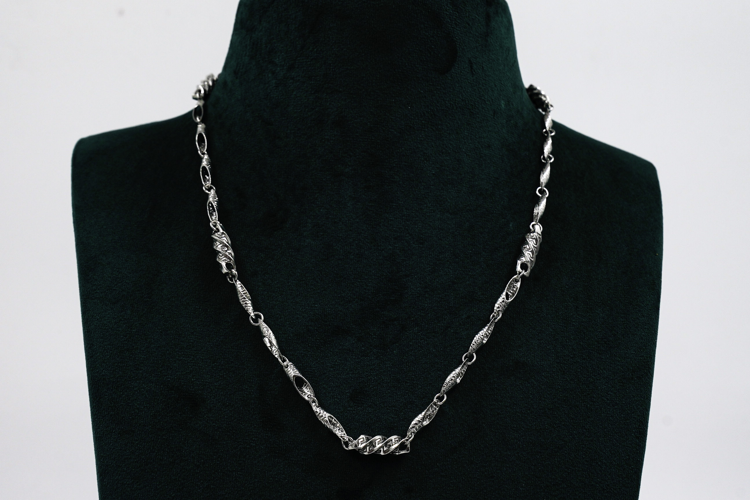 Silver Twisted Necklace