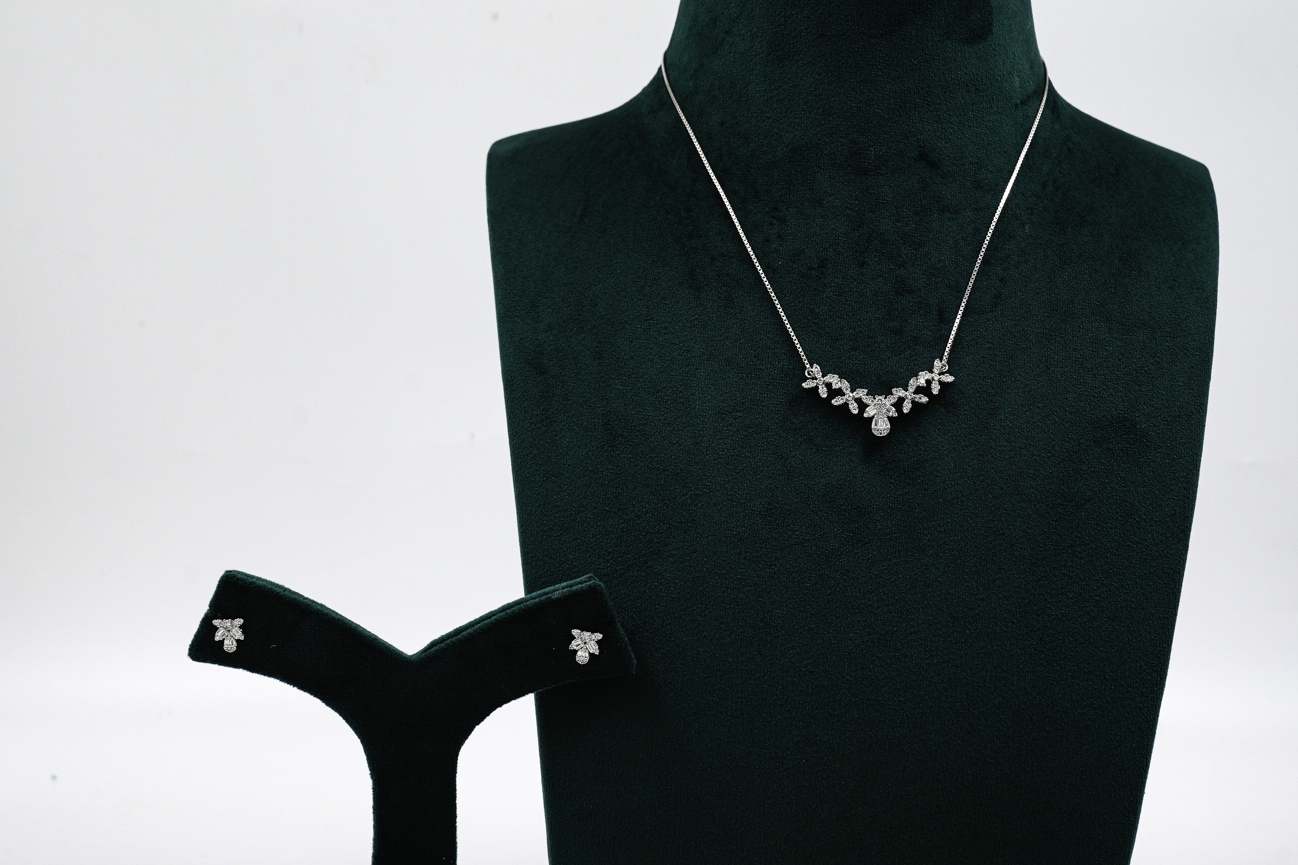 Silver Flower Necklace