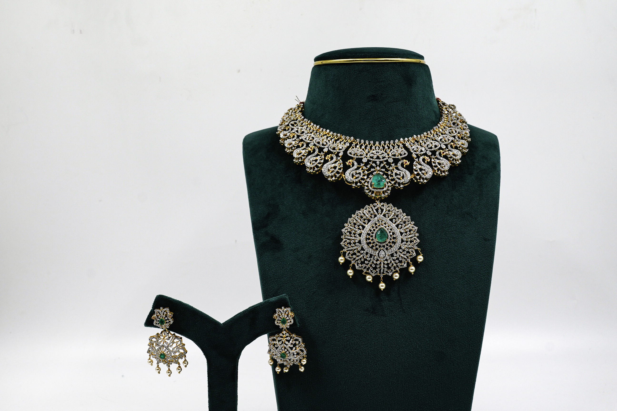 Emerald Necklace Set