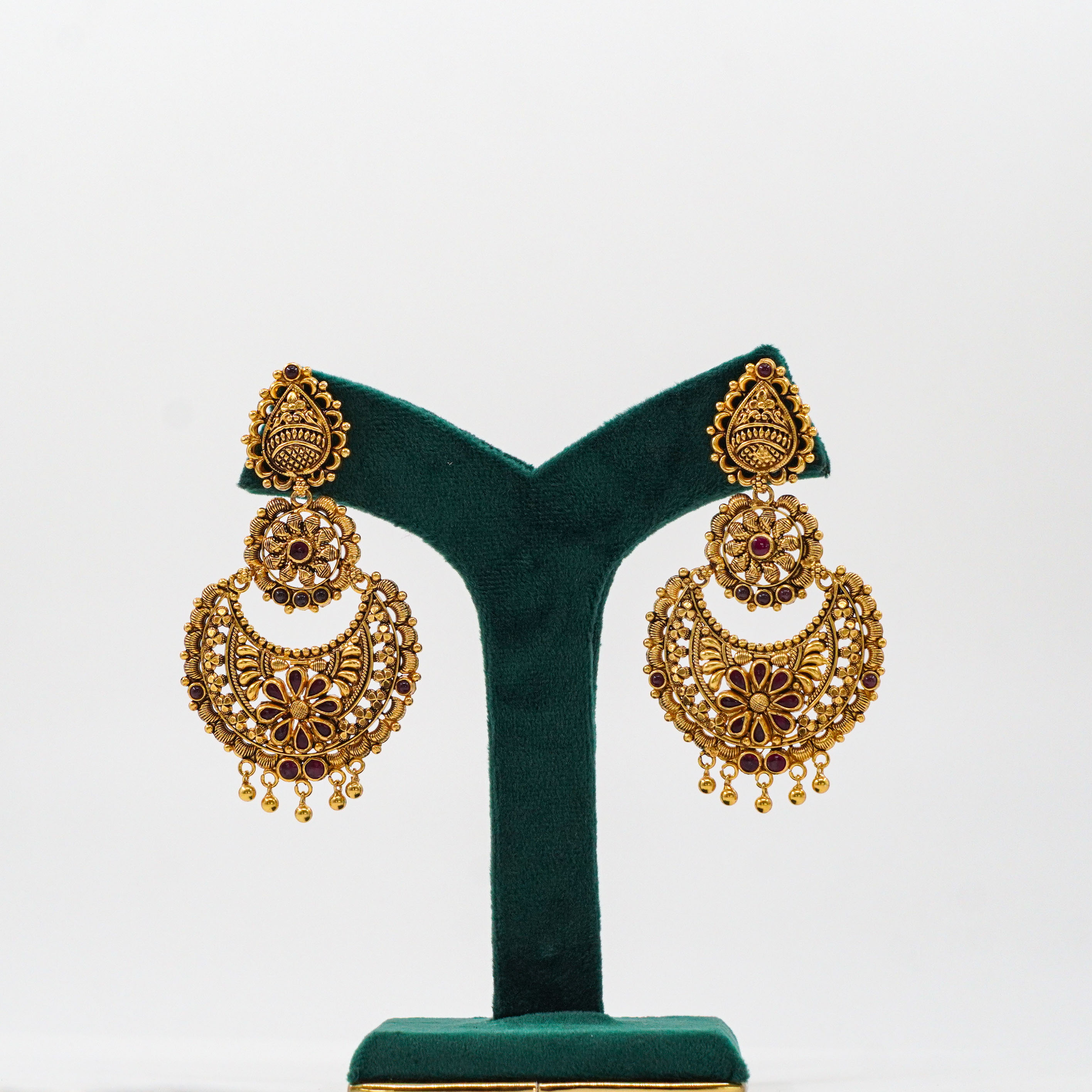 Gold Polish Chandbalis