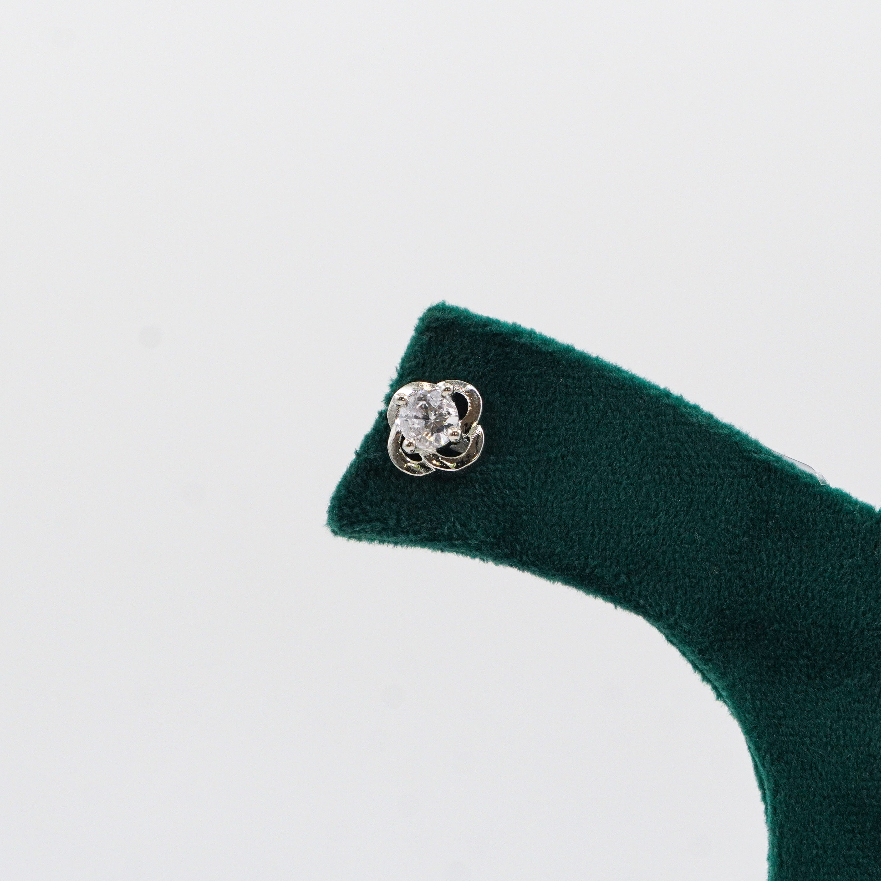Silver Clover Tops