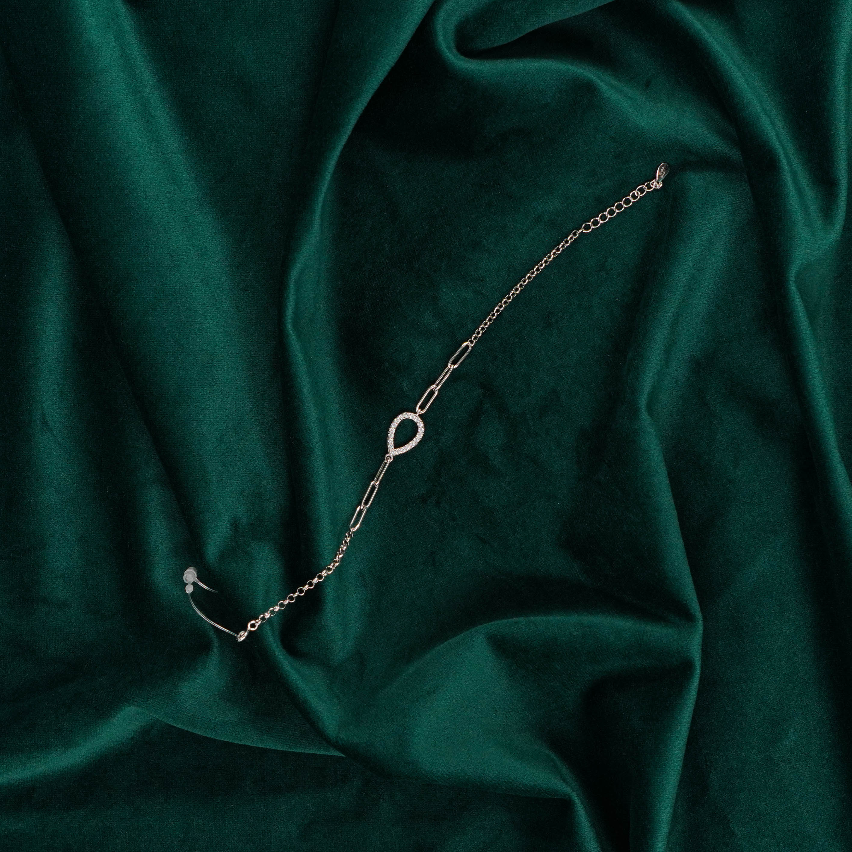 Sparkle Loop Bracelet
