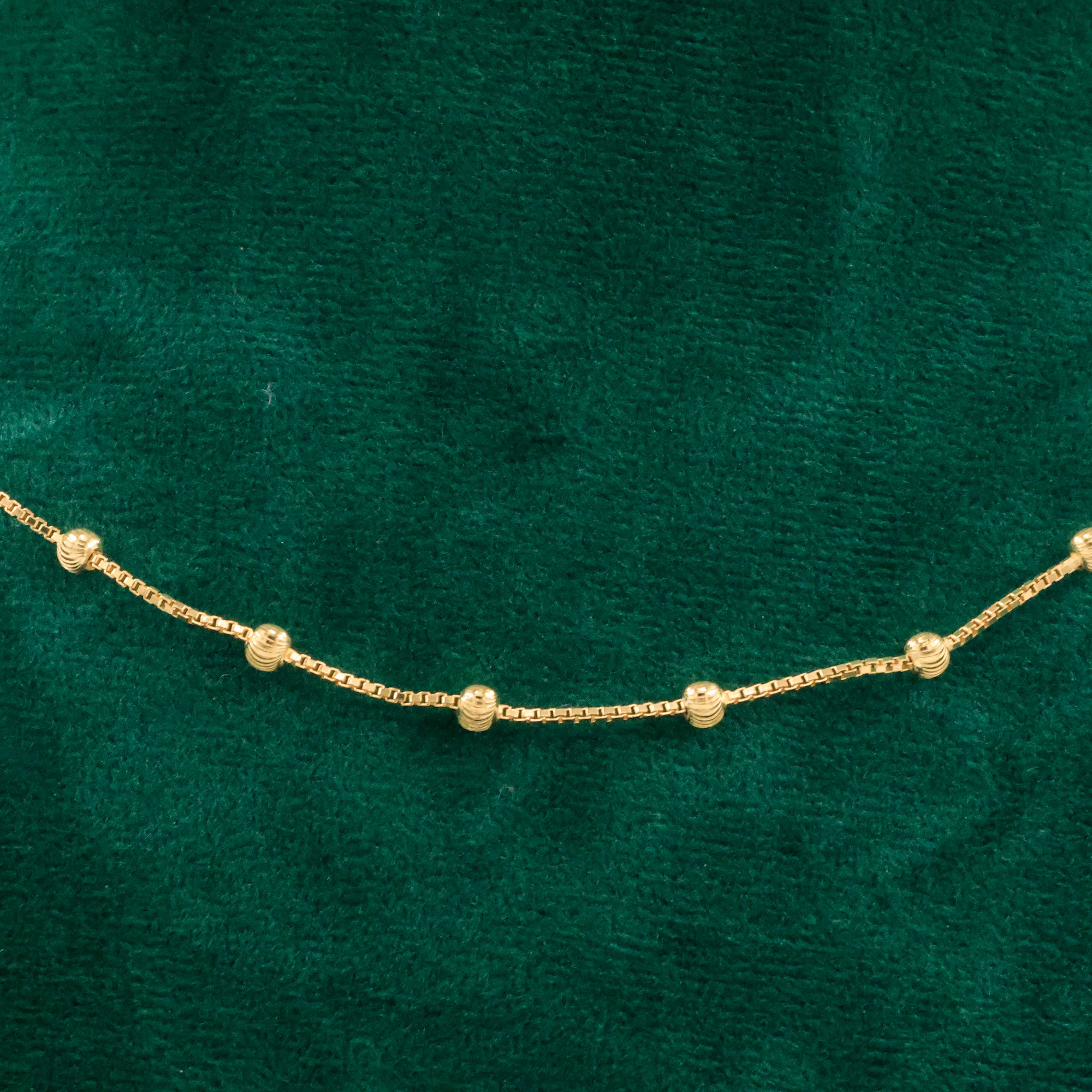Scattered Bead Chain