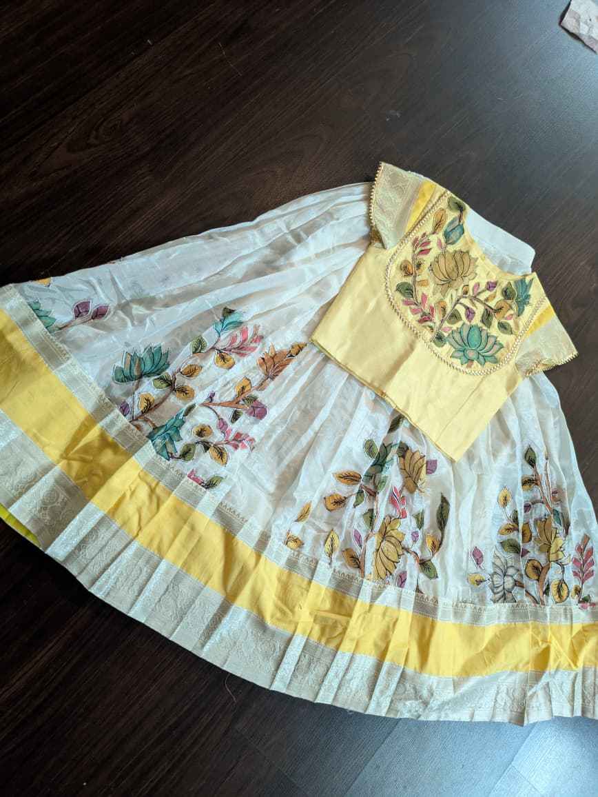 Mangalgiri lehenga with floral motifs, with yellow blouse