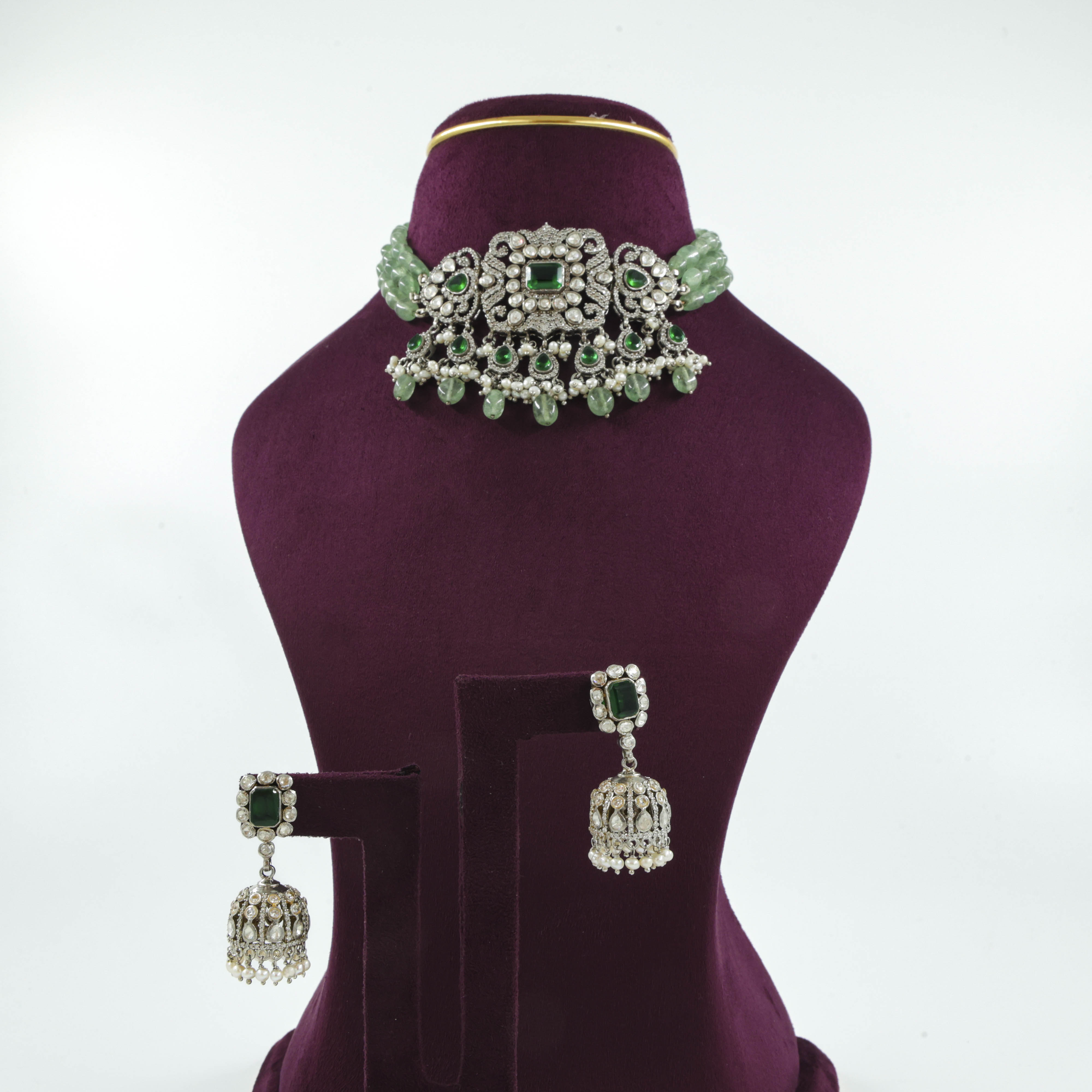 Saubhagya Jewellers - Emerald Kundan Choker