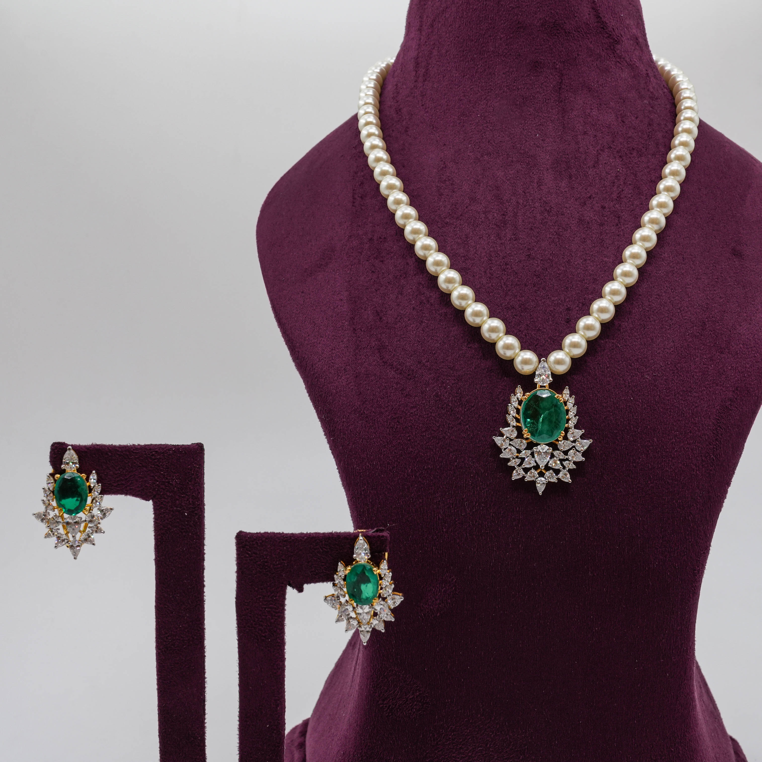 Pearl Necklace Set